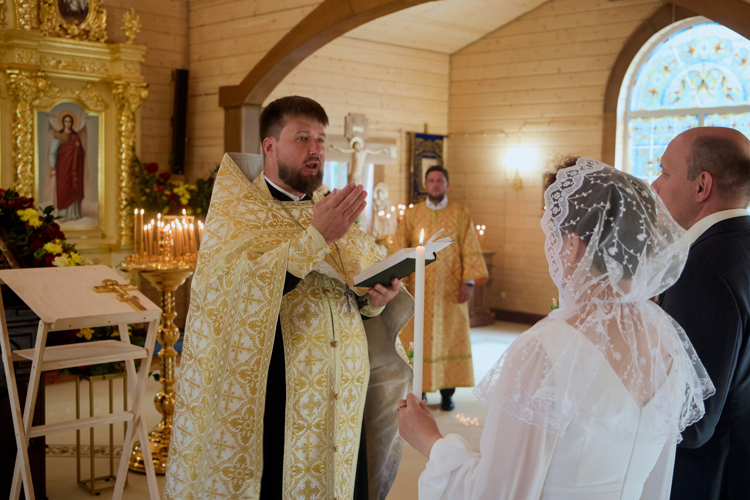 #венчание#таинствовенчания#церковныйфотограф#фотографнавенчание#православие#таинствоСвязанные свадебные хештегиСвадебная тематика:#свадьба#свадебныйфотограф#wedding#instawedding#невеста#жених#любовьГеолокационные и профессиональныеДля фотографов и локации:#фотографмосква#фотографвмоскве#фотосессия#фотограф#москваАксессуары и деталиДля атрибутики:#платокизгипюра#накидканаголову#крещение#крещениеребенка#крещениемосква