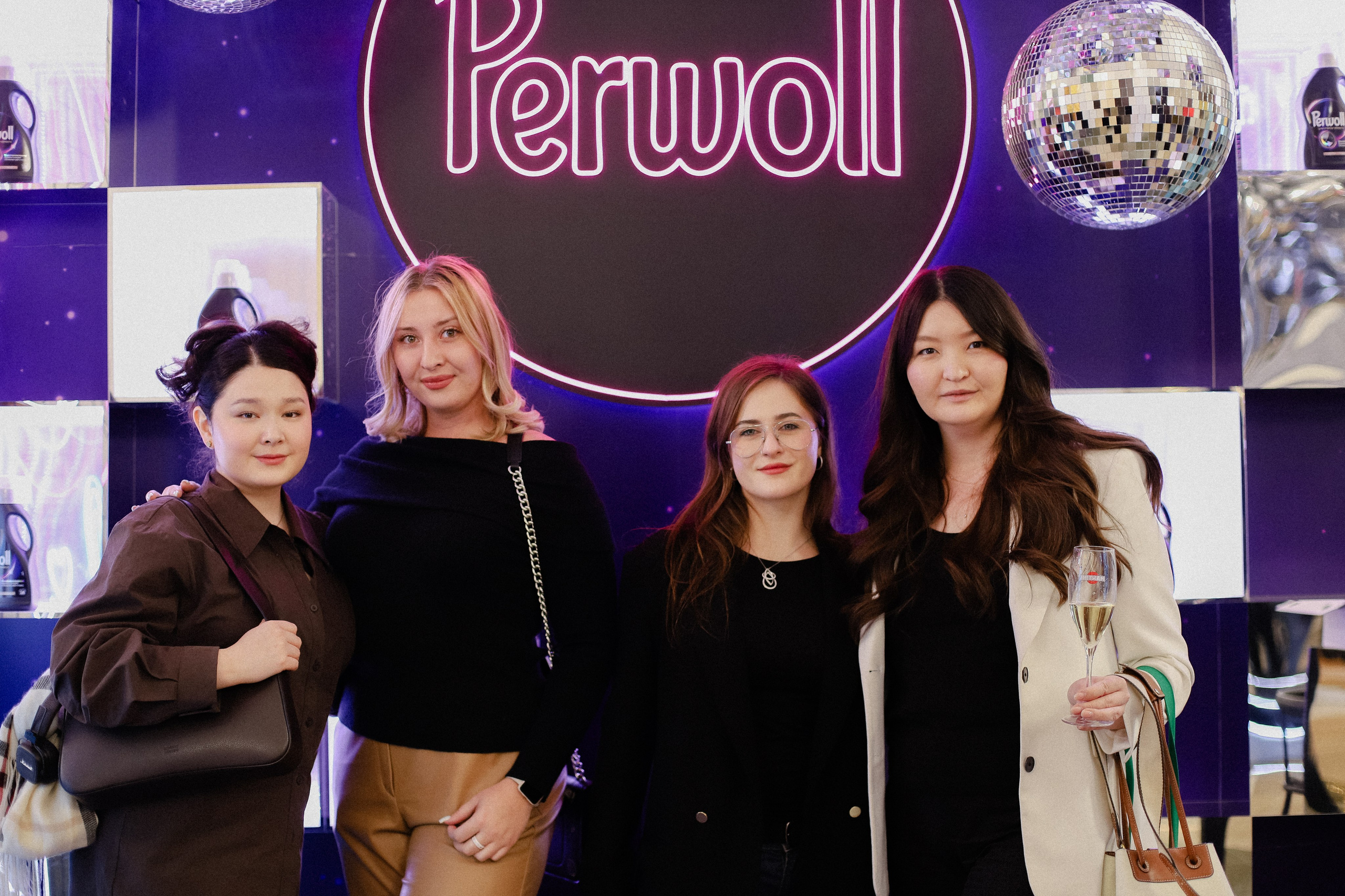 18.10 FWA зона Schwarzkopf и Perwoll. Фотограф в Алматы и Москве Даша Пушкина