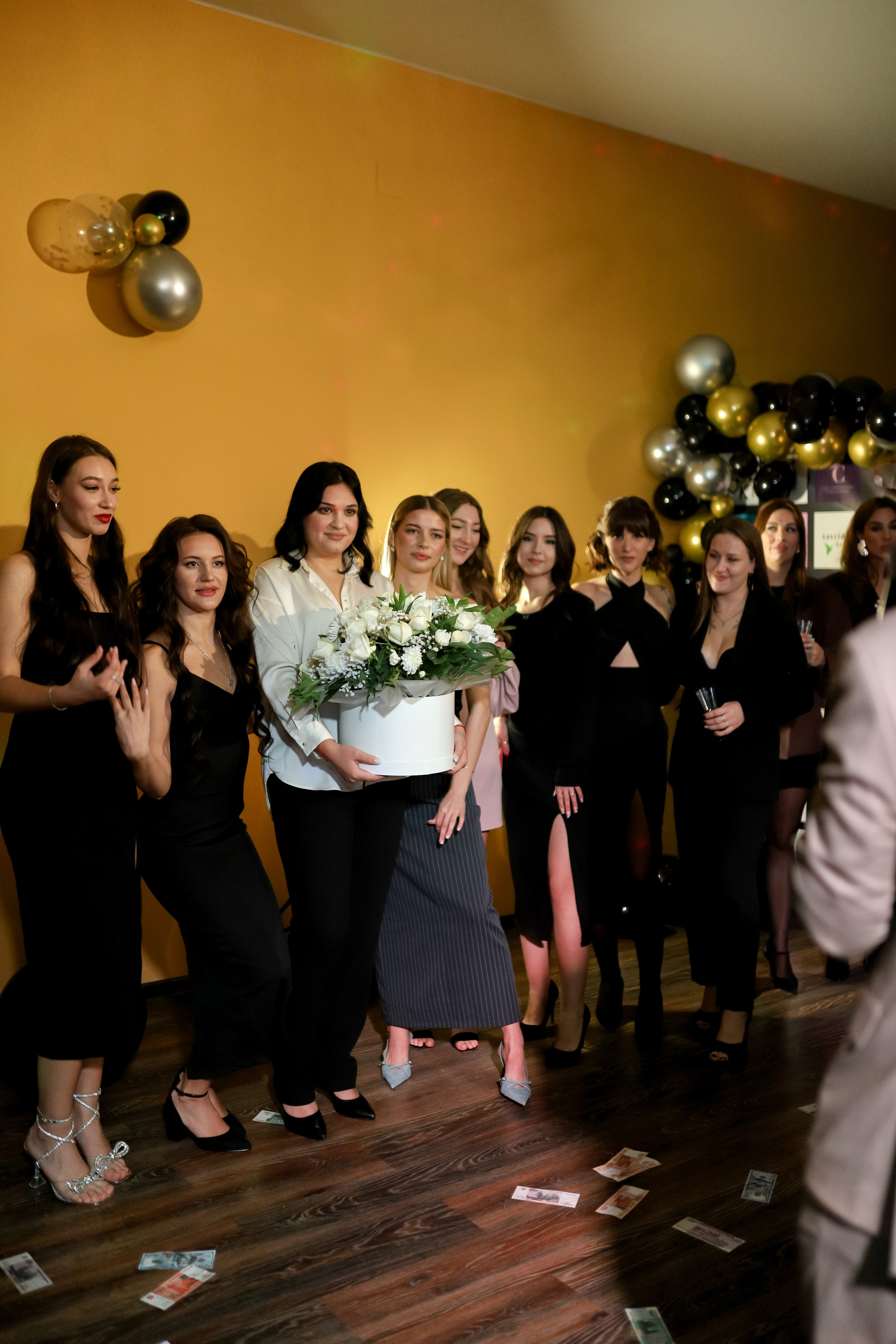 BARBARIS — День Рождения салона красоты