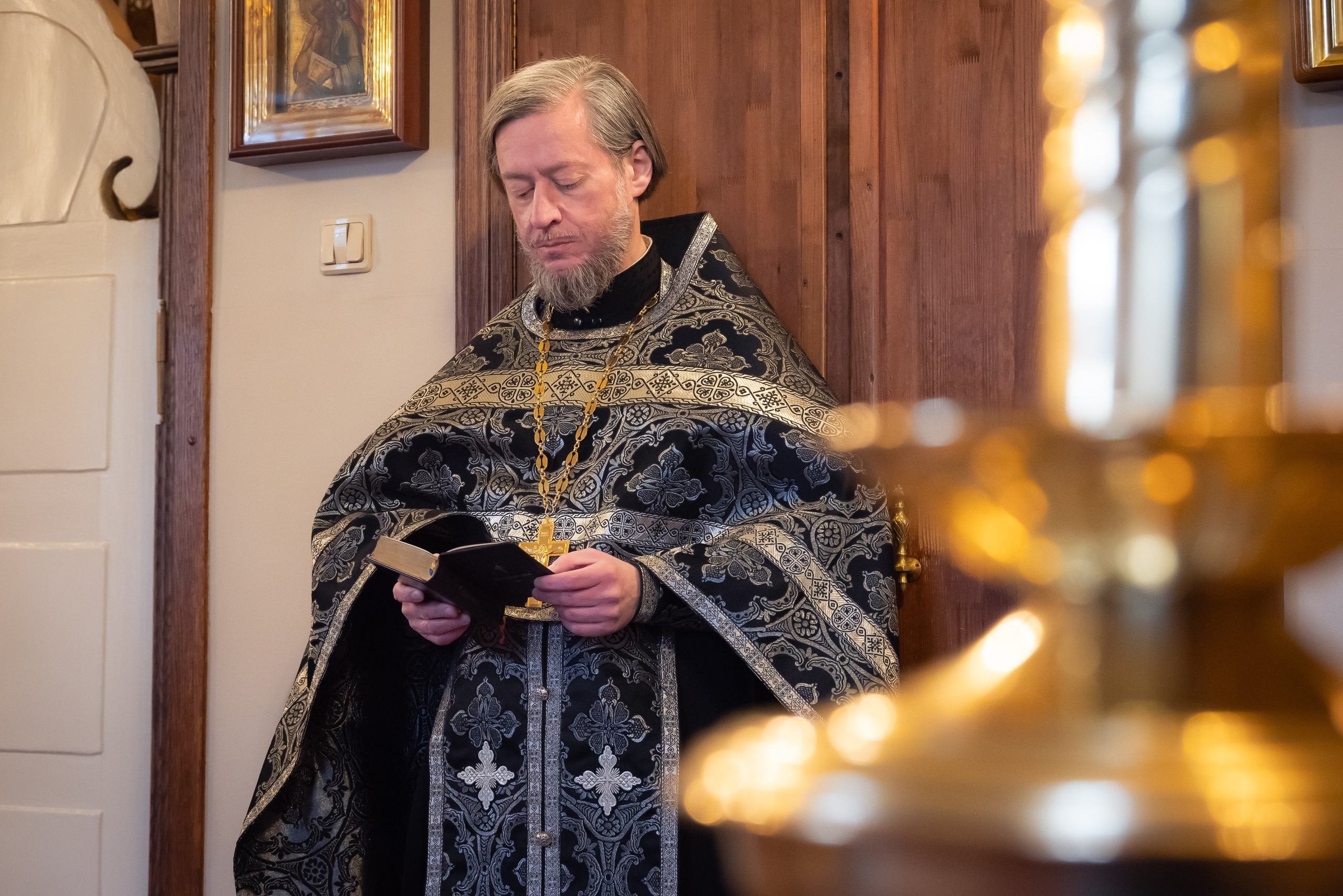 Богородский храм. Вынос Плащаницы. Антон и Татьяна Денисенко — В храме