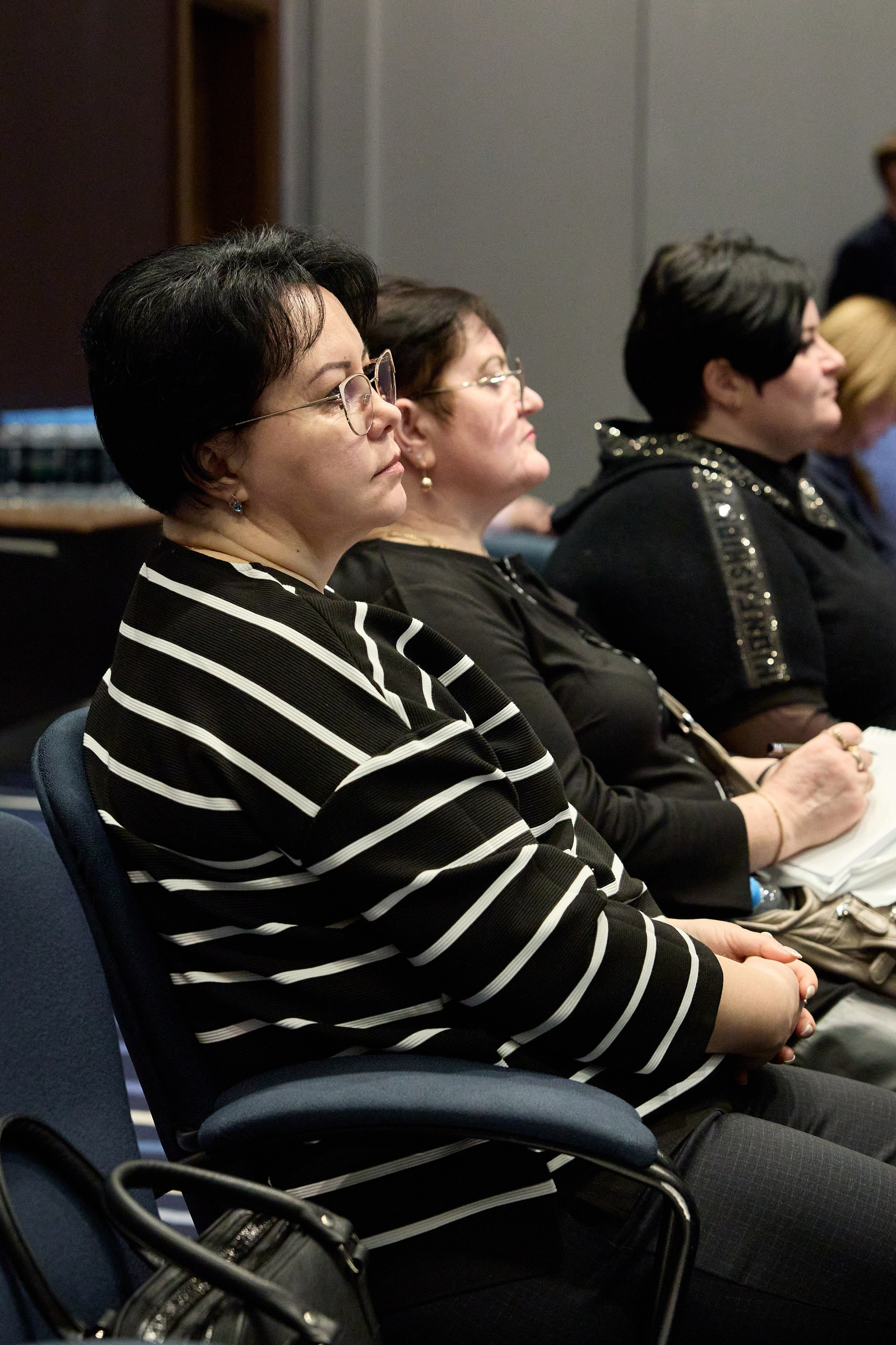 Выставки, открытия, конференции. Предметный и репортажный фотограф Алексей Кротов