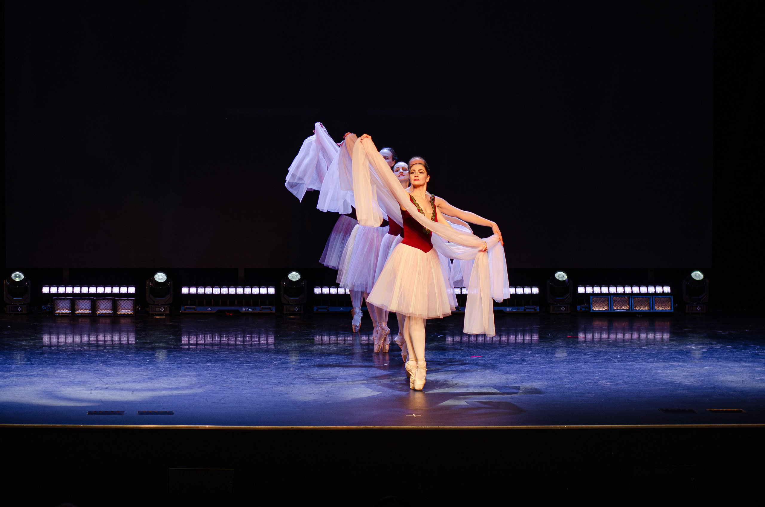 Гала-концерт Всероссийского фестиваля любительского балета Aurora PRIX — 2026. Портретный и репортажный фотограф в Санкт-Петербурге Варвара Жукова