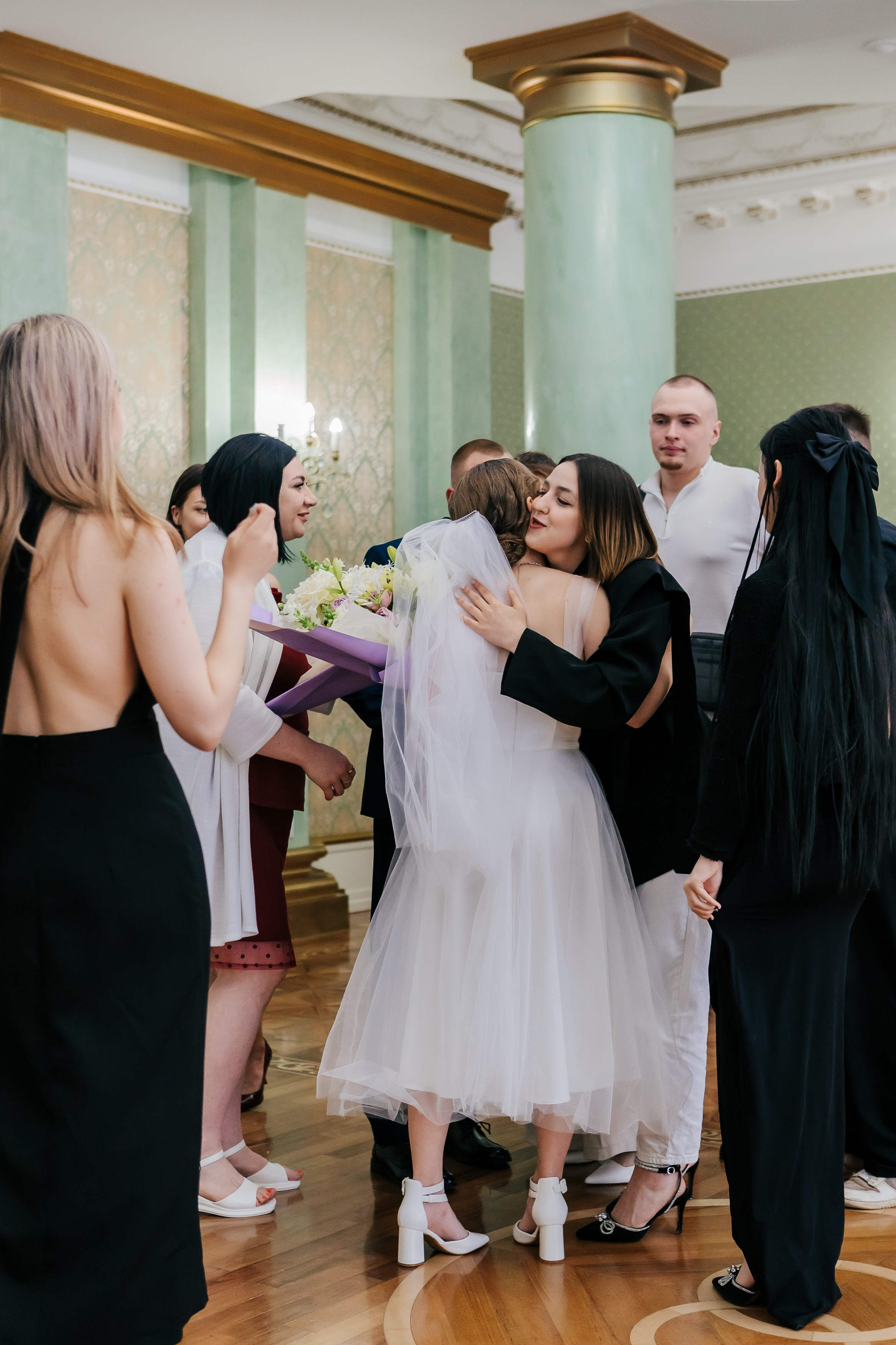 ЗАГС на Малыгина. Фотограф Илья Силин