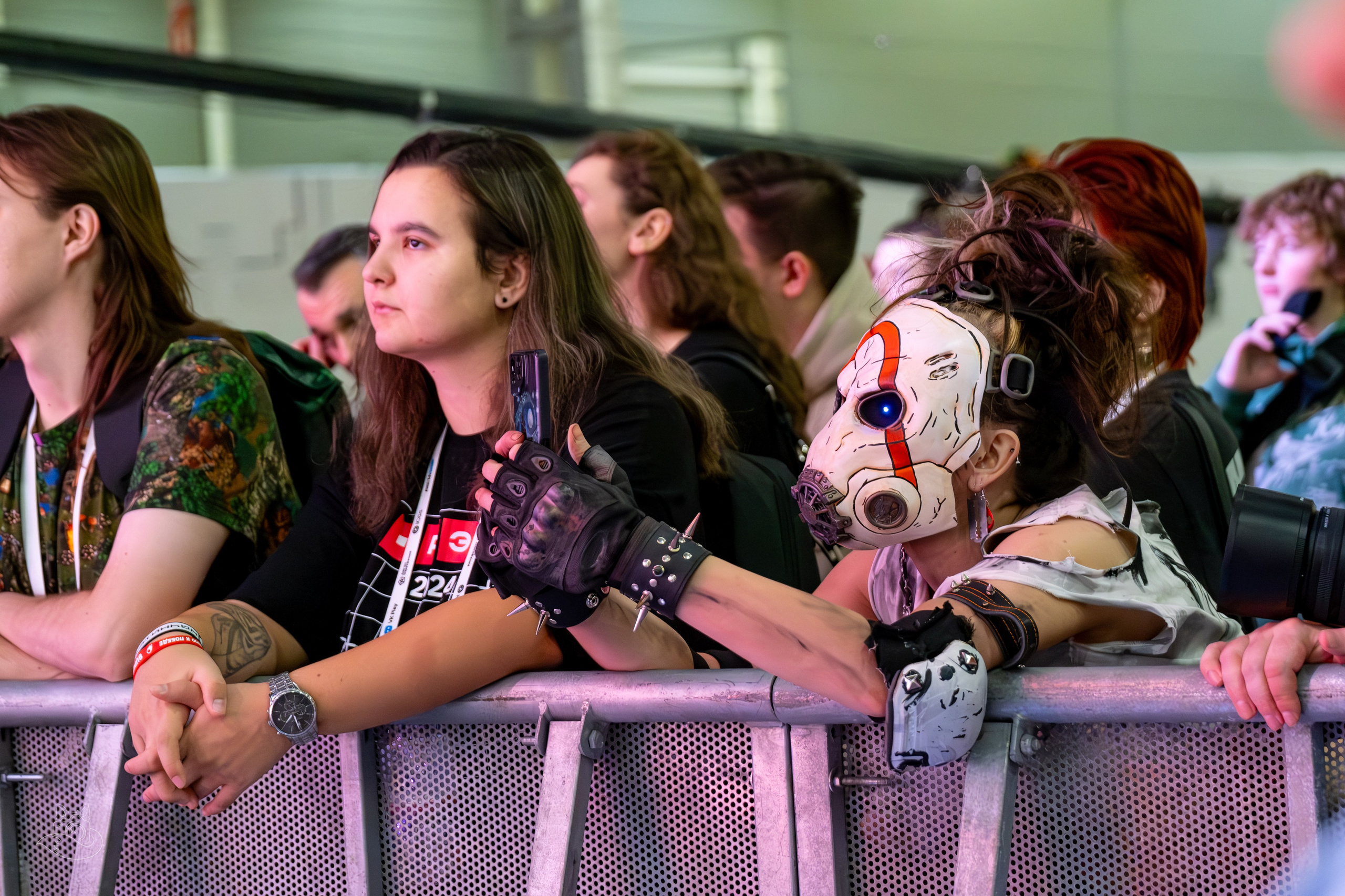 Сцена РЭД ЭКСПО 2024. Косплей фотограф