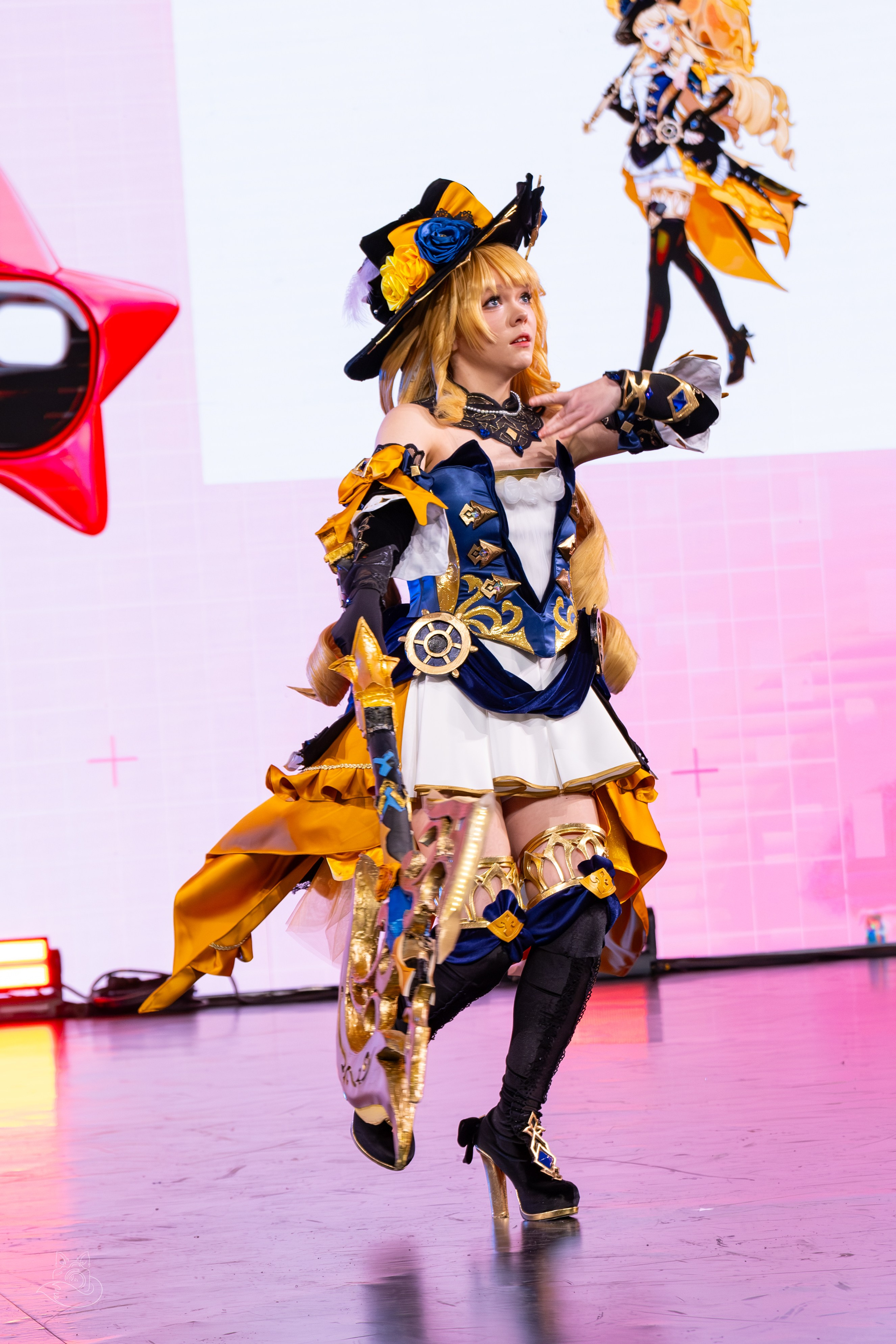 Сцена РЭД ЭКСПО 2024. Косплей фотограф