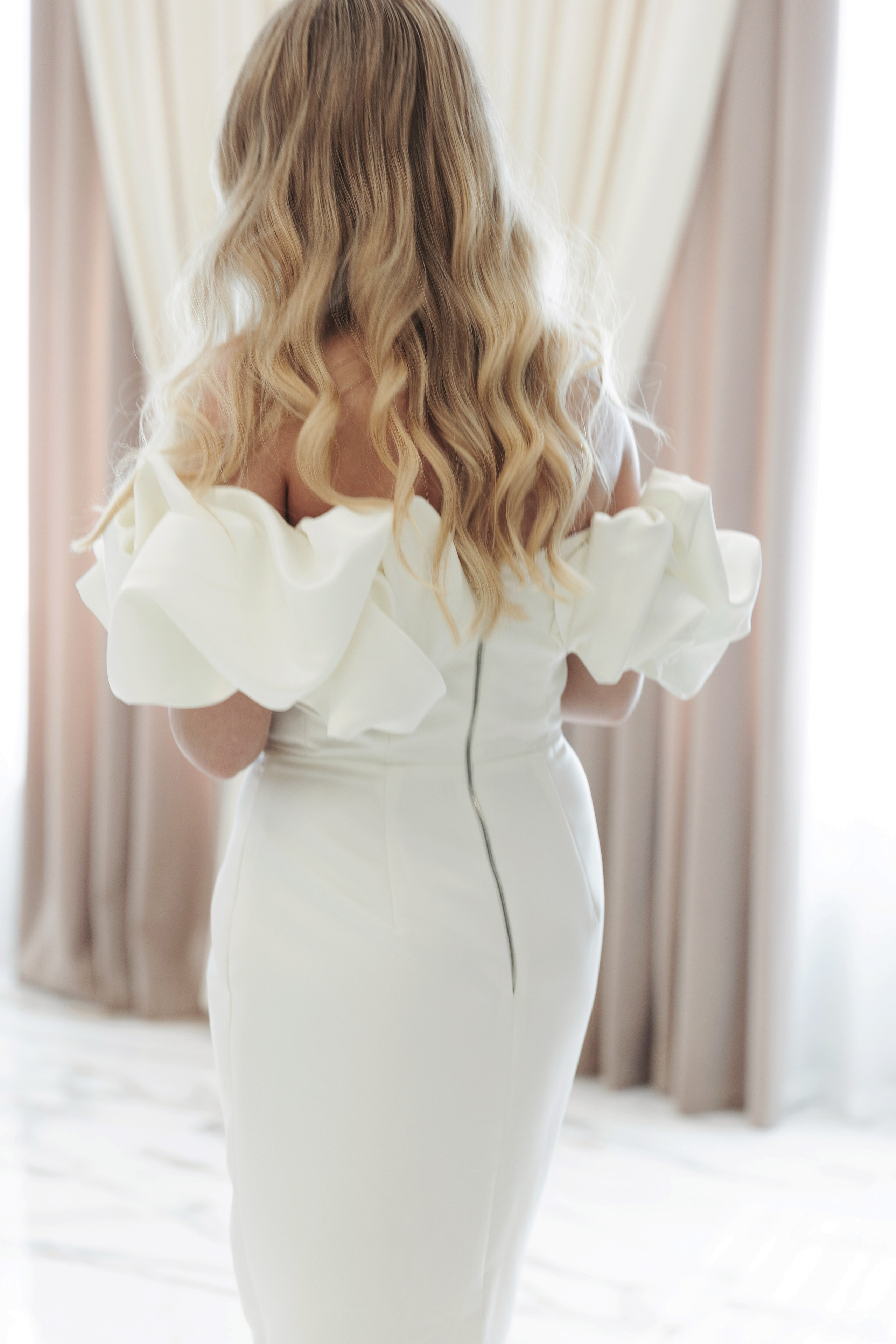 Свадебная фотосессия на Котельнической набережной и в парке Царицыно, Роспись в Шипиловском ЗАГСе. Свадебный фотограф Москва Анастасия Храмова