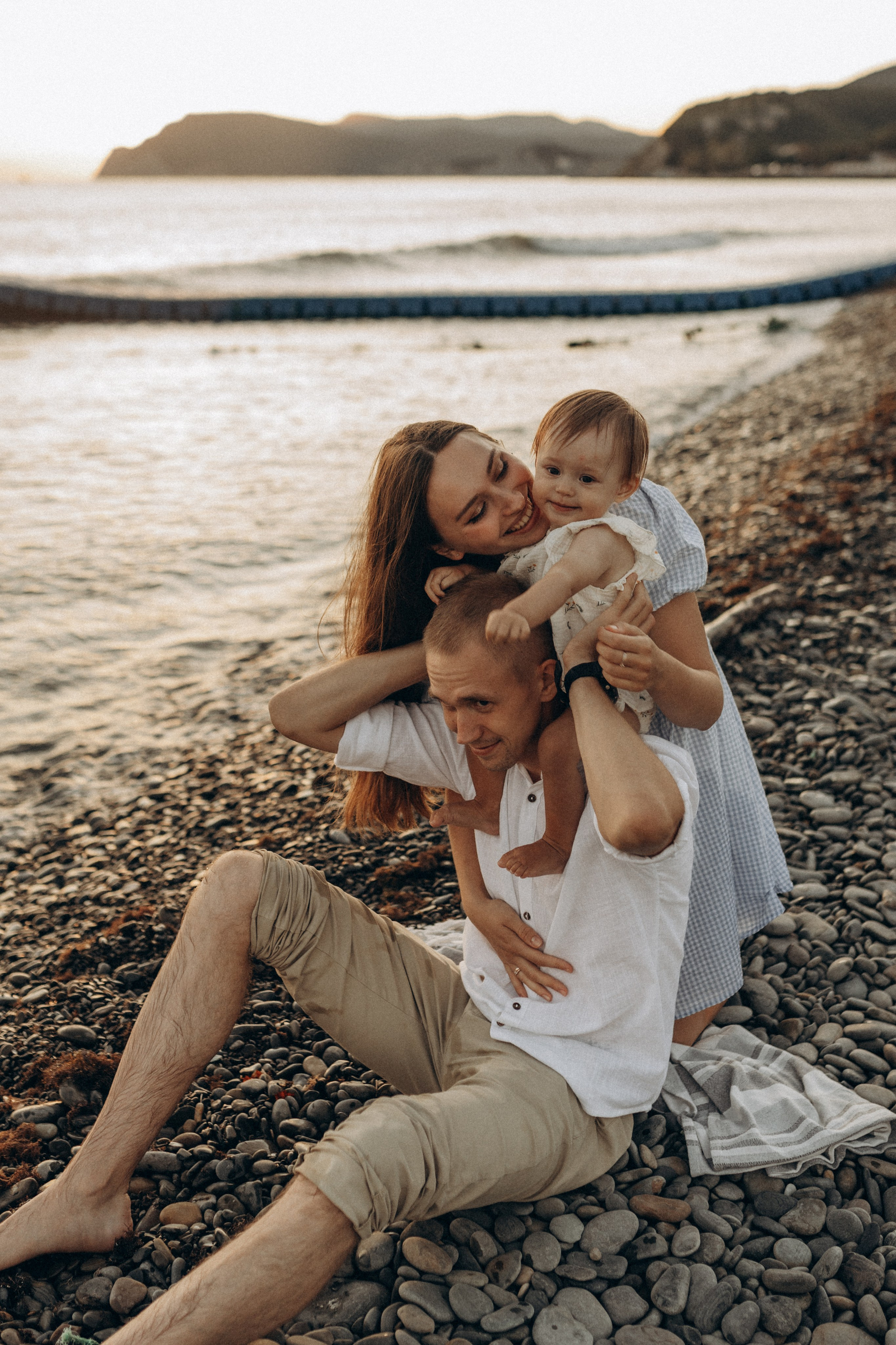 Кирилл Ксения и Мира. Семейный фотограф в Новороссийске и Анапе Александра Яковлева