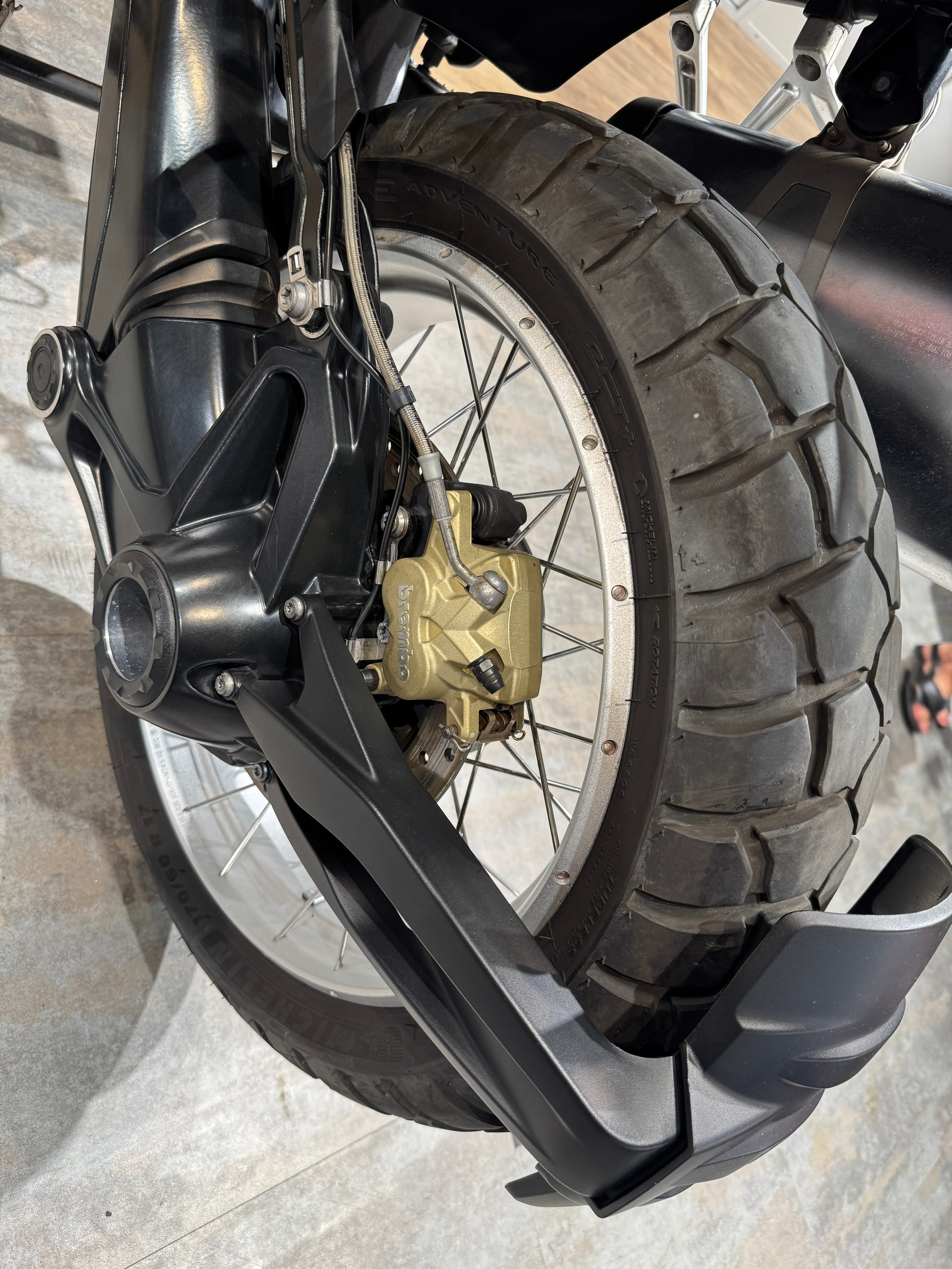 2015 BMW R1200GS Black/Agate Grey — подробнее на сайте. Hello Davidson, Москва. Только хорошие мотоциклы…