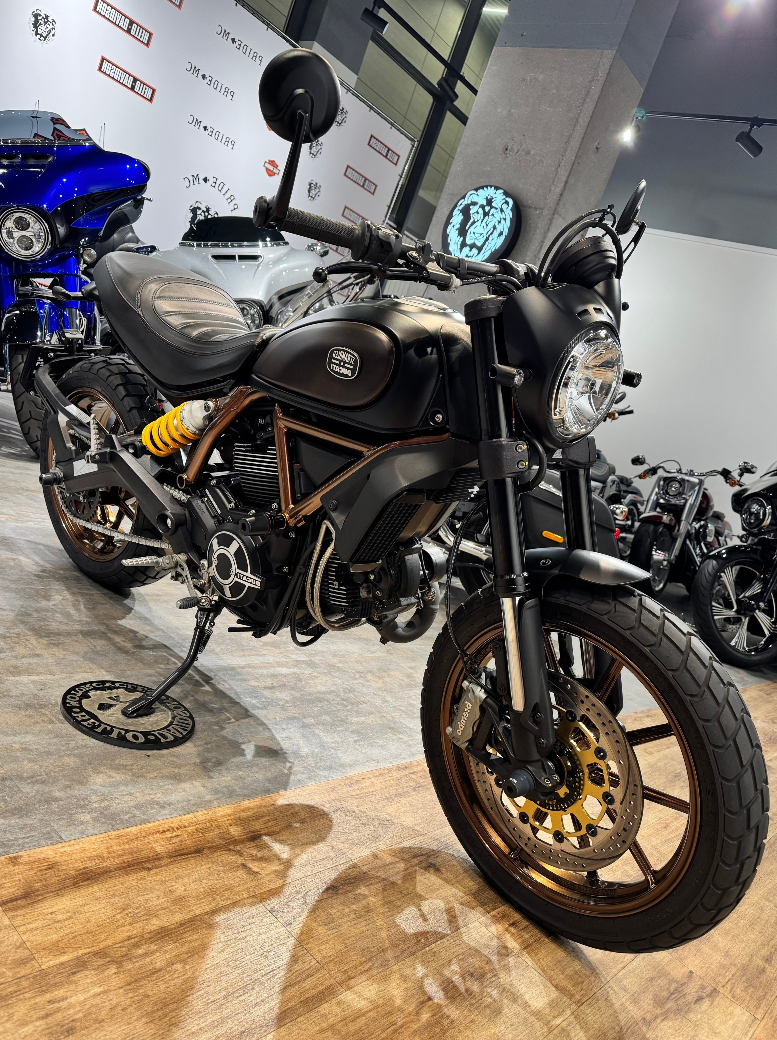 Ducati Scrambler (Italia Independent). Hello Davidson, Москва. Только хорошие мотоциклы…