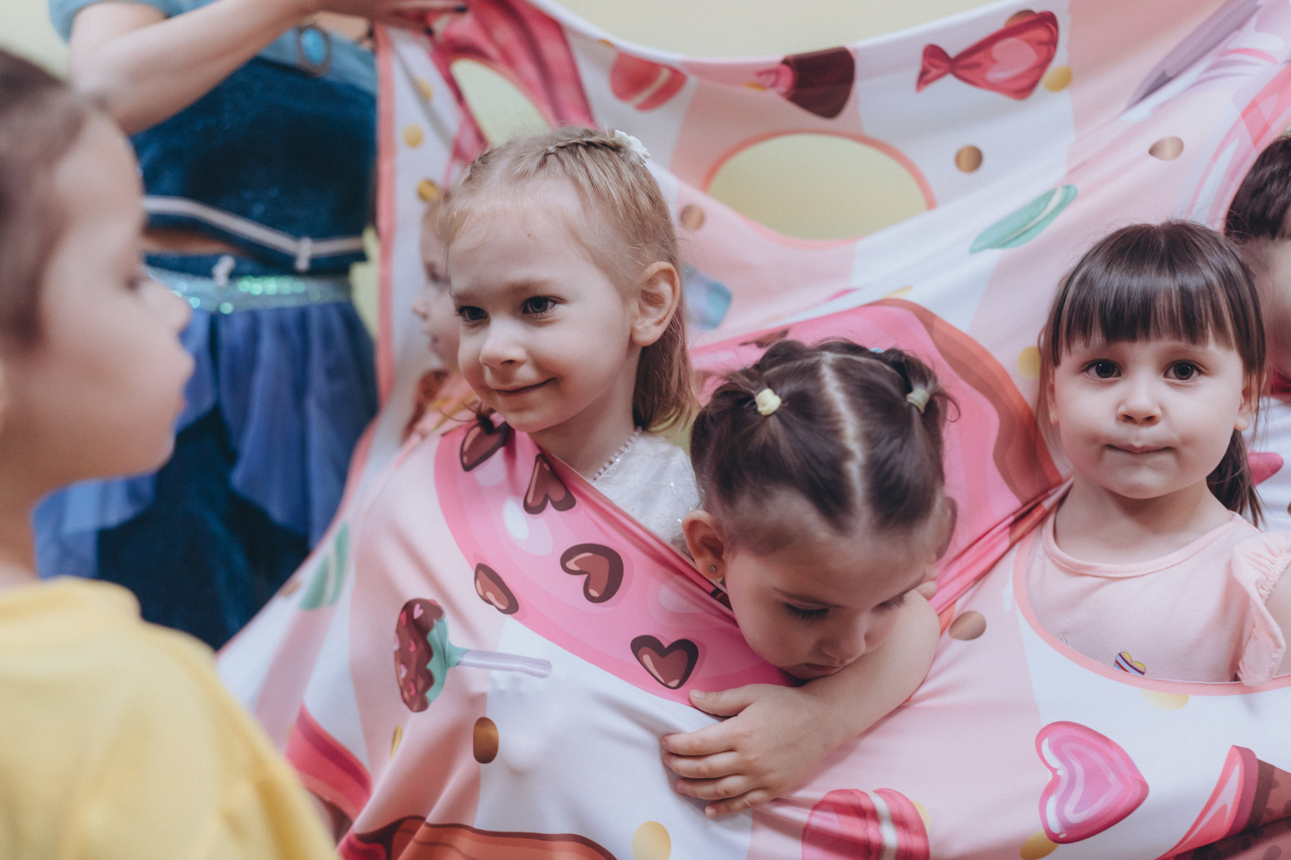 День рождения Алисы (садик). Крис Богомазова