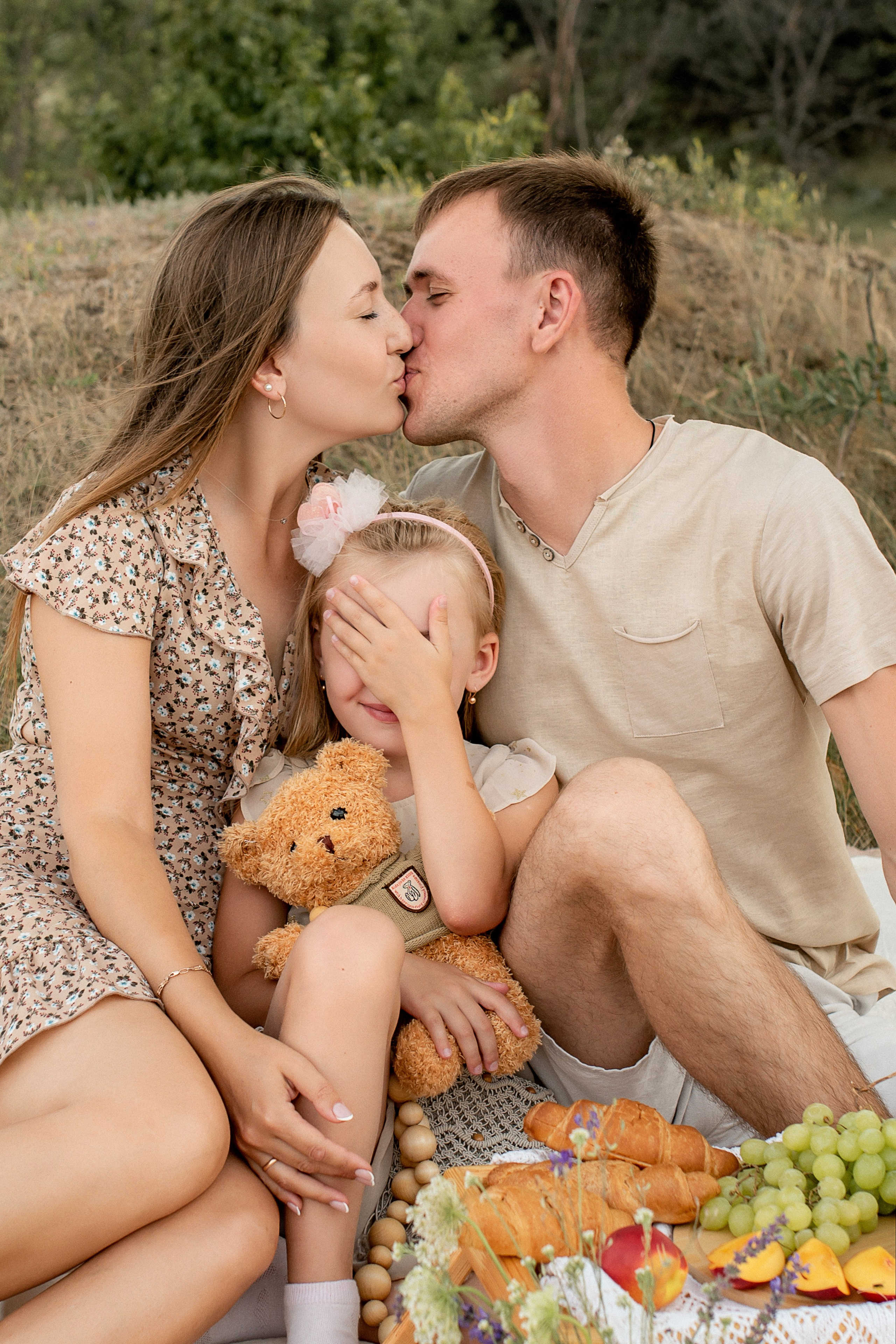 Семейная съемка на поляне 07.2024. Семейный и детский фотограф Наталья Горда