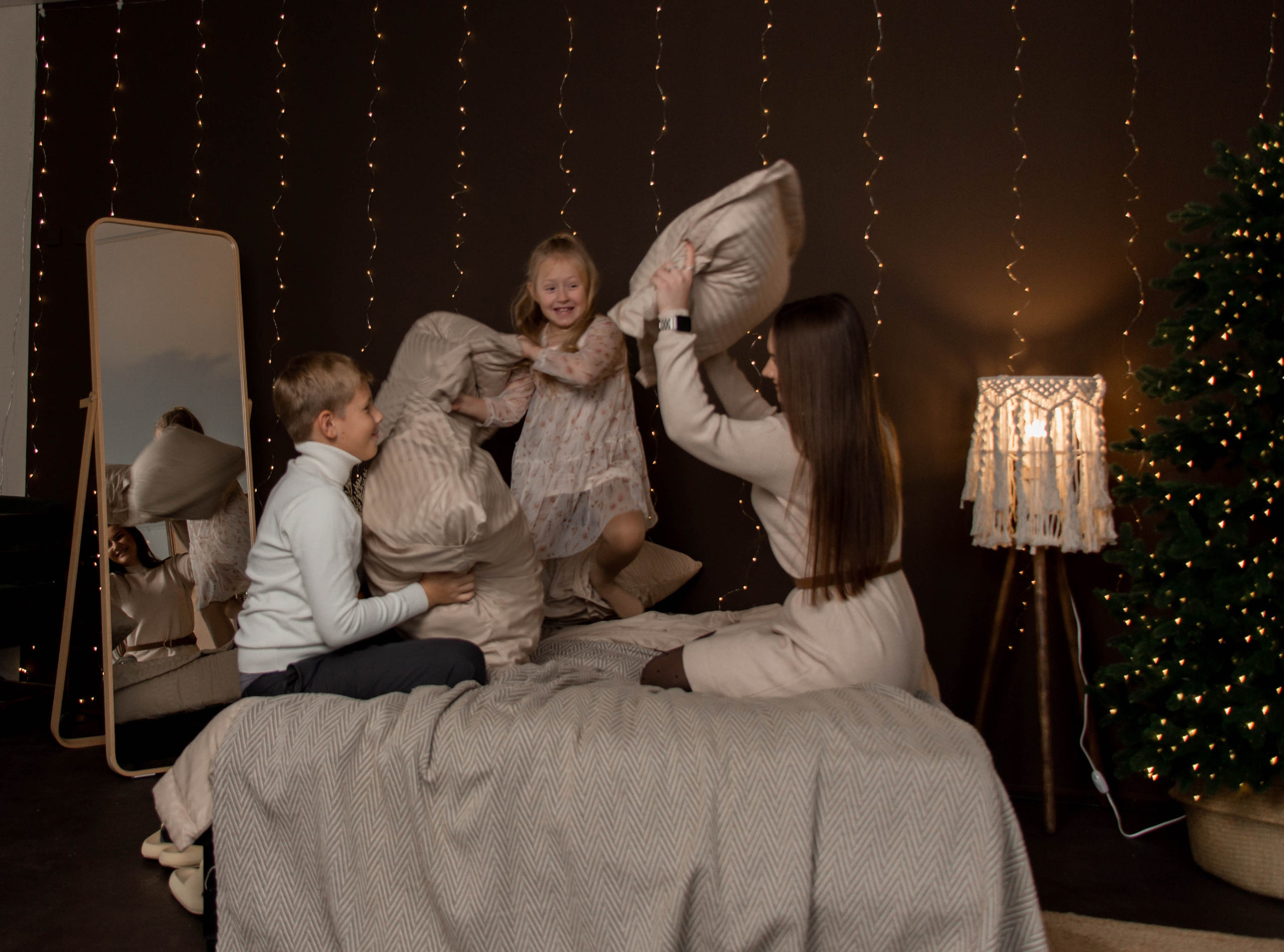 Семейная новогодняя. ФОТОГРАФ ~ Виктория Ивченко ~ Старый Оскол