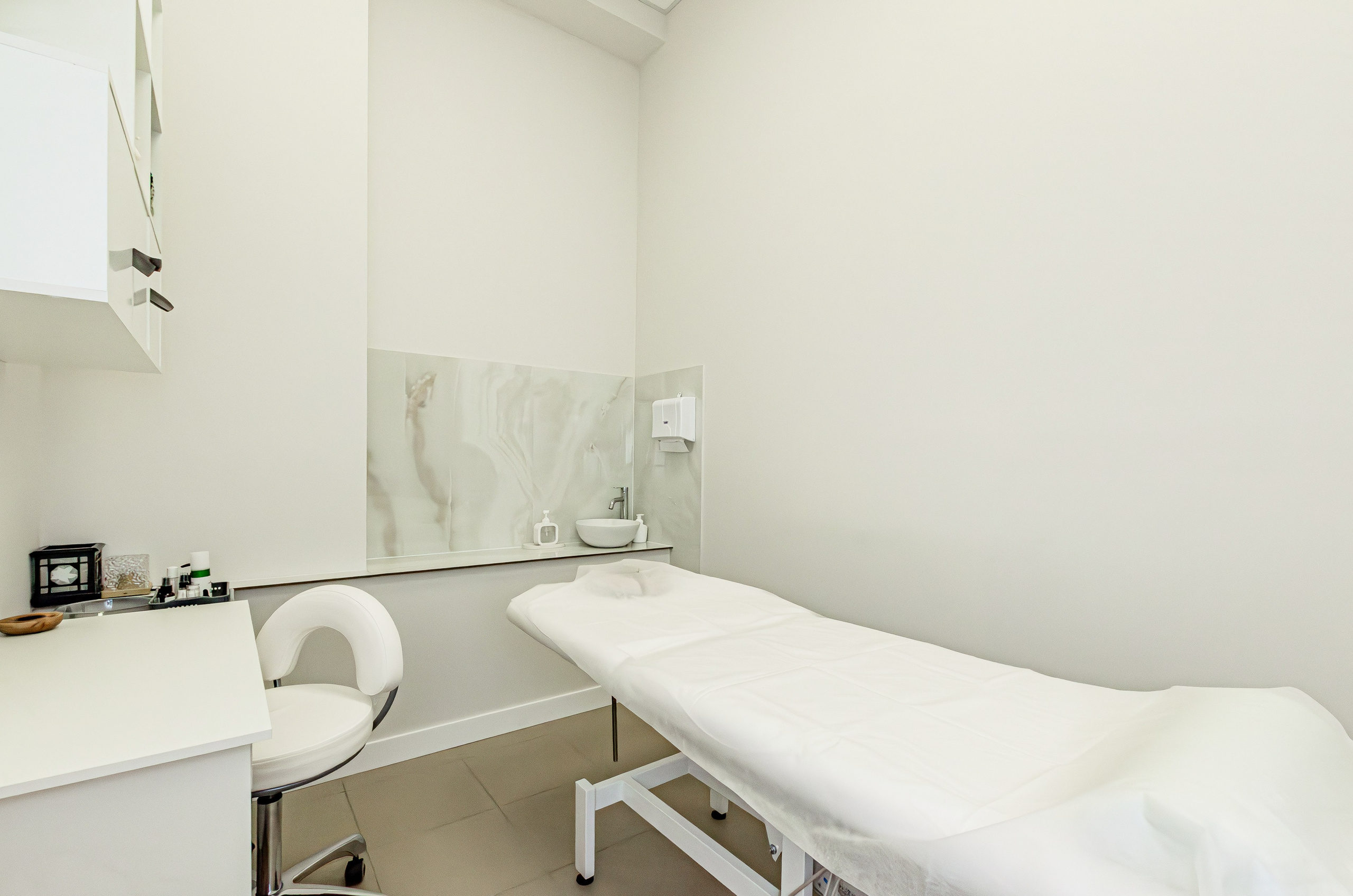 Массажный салон Основание. Nataliphotokzn.ru Фотограф. Казань. Интерьерная съёмка