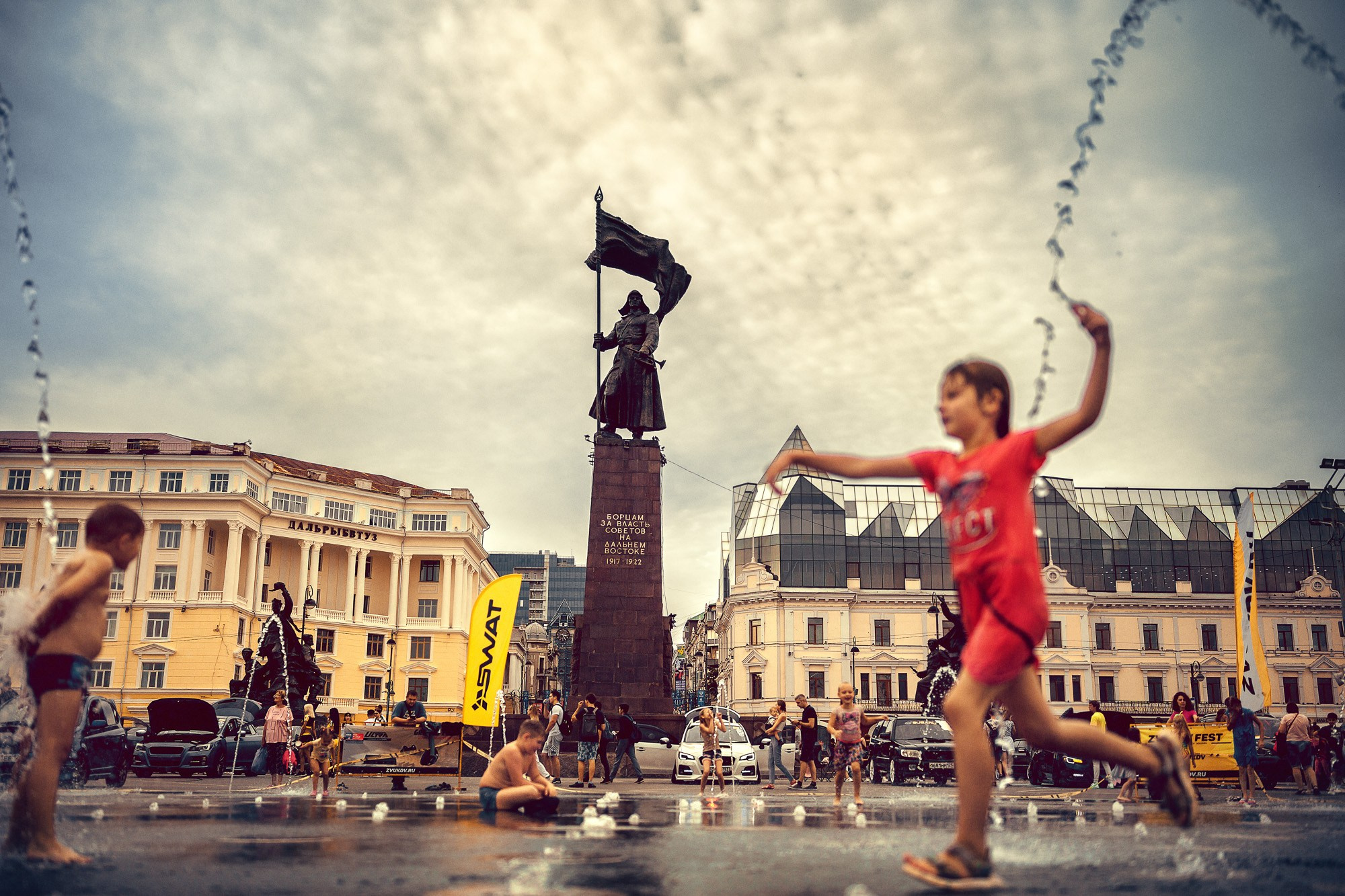 Уличная фотография. Андрей Кровлин — фотограф в Славянке