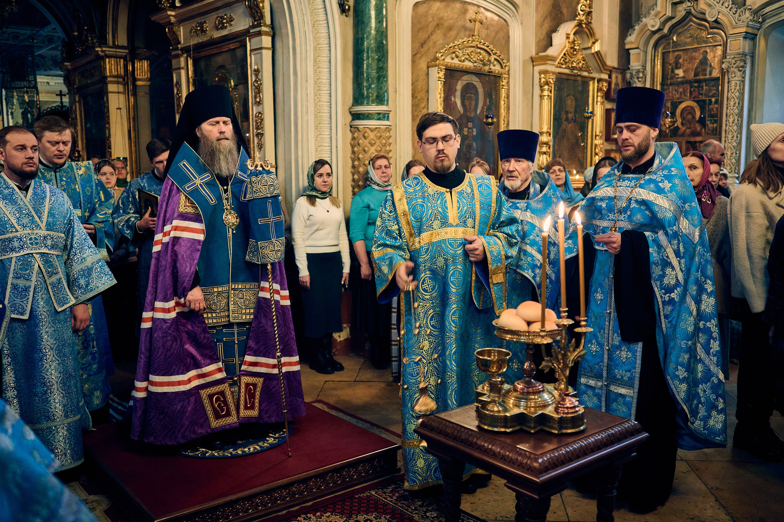 Всенощная на БЛАГОВЕЩЕНИЕ ПРЕСВЯТОЙ БОГОРОДИЦЫ. DMITRY MOISEENKO — фотограф, художник, топ-стилист