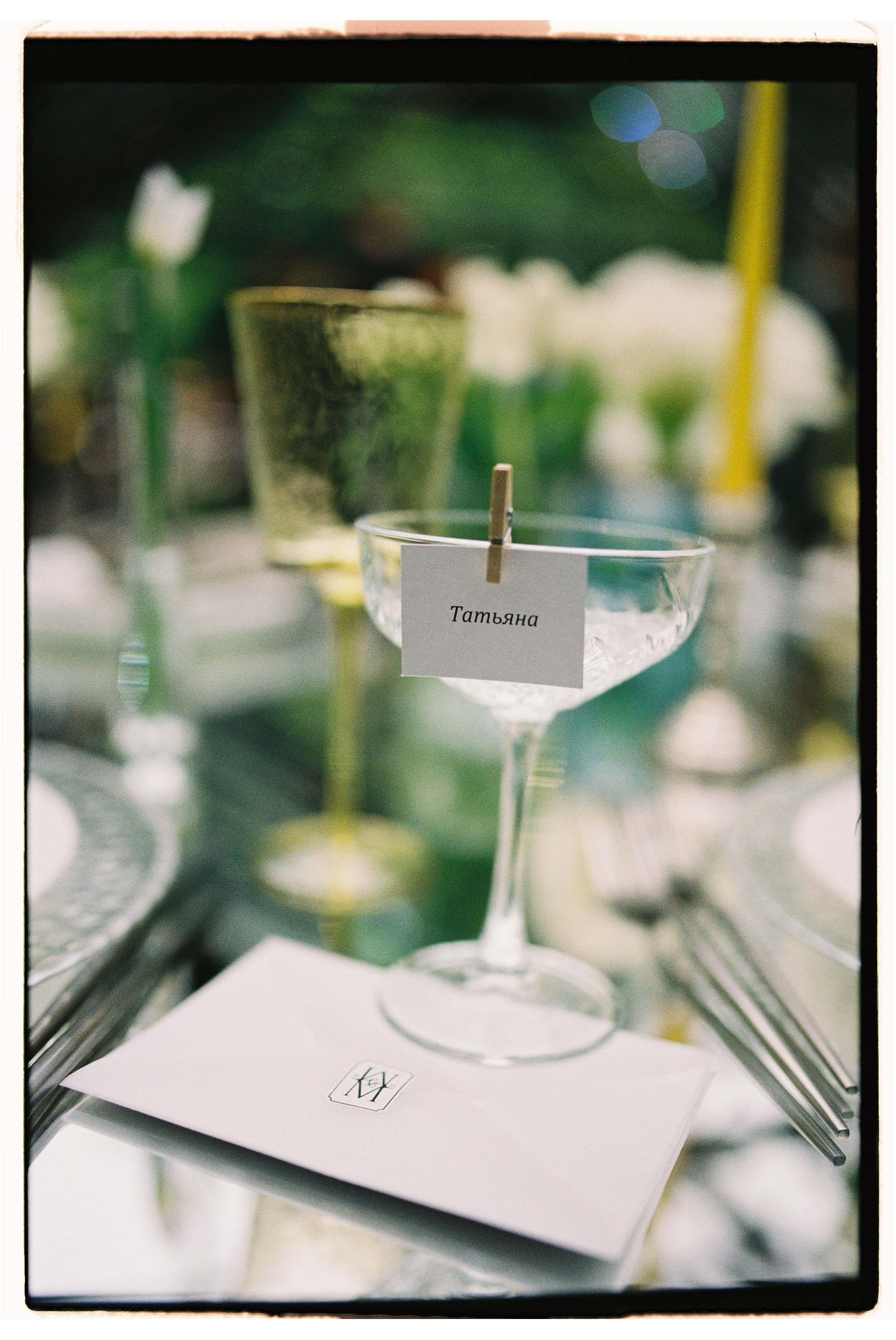 Прогулка в метро и ужин в оранжерее Forest Dew. Афина Ефимова. Свадебный фотограф Москва