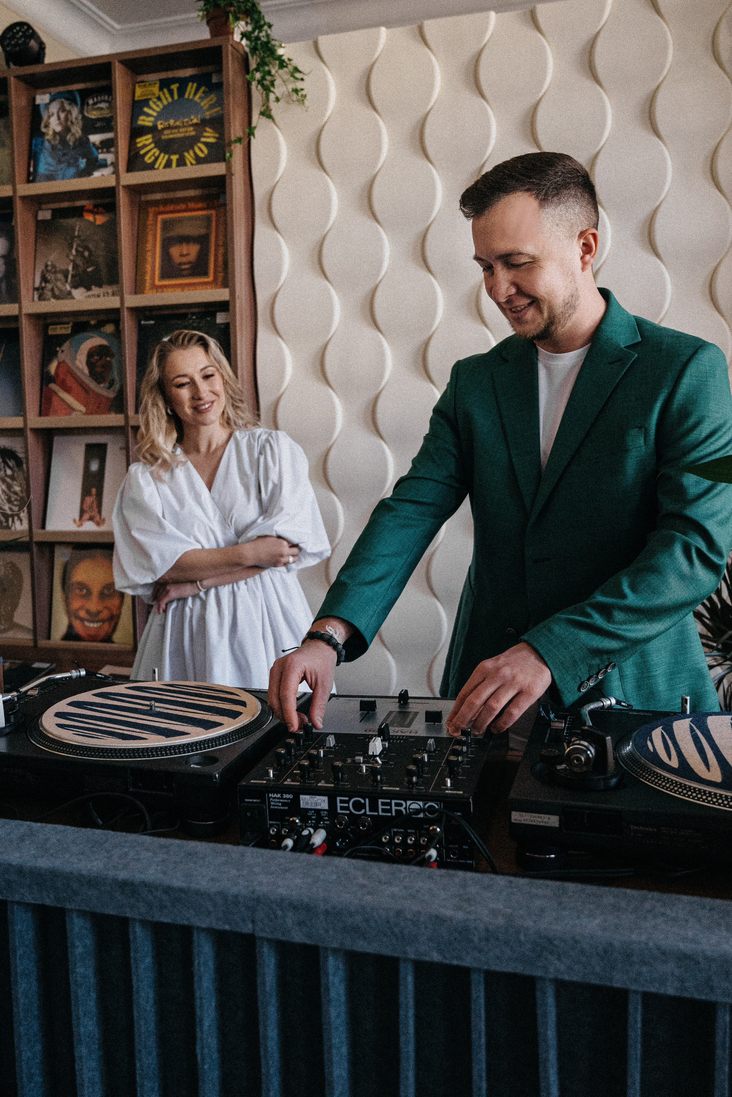 Послушаем пластинки?. Тамара Власова