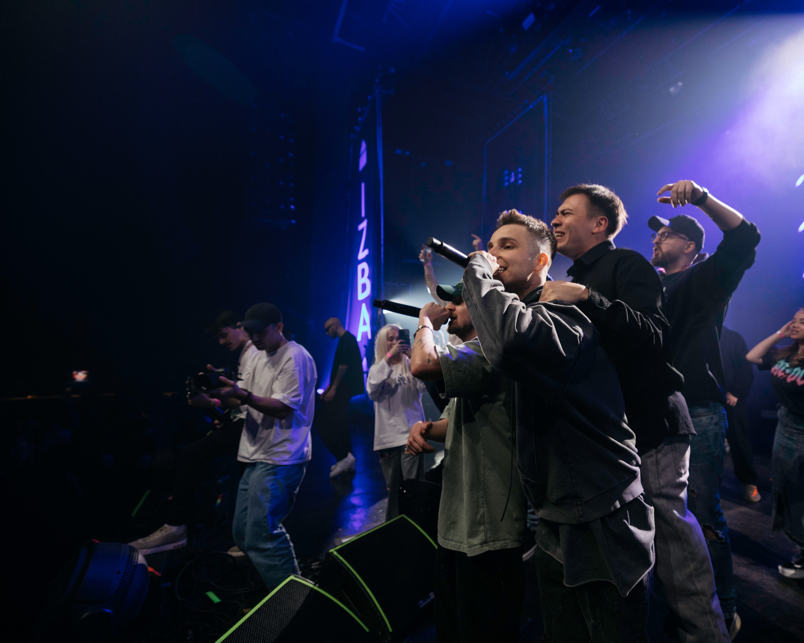 IZBA FEST В VK STADIUM 04.05.24. Концертный и репортажный фотограф в Москве и Санкт-Петербурге Мария