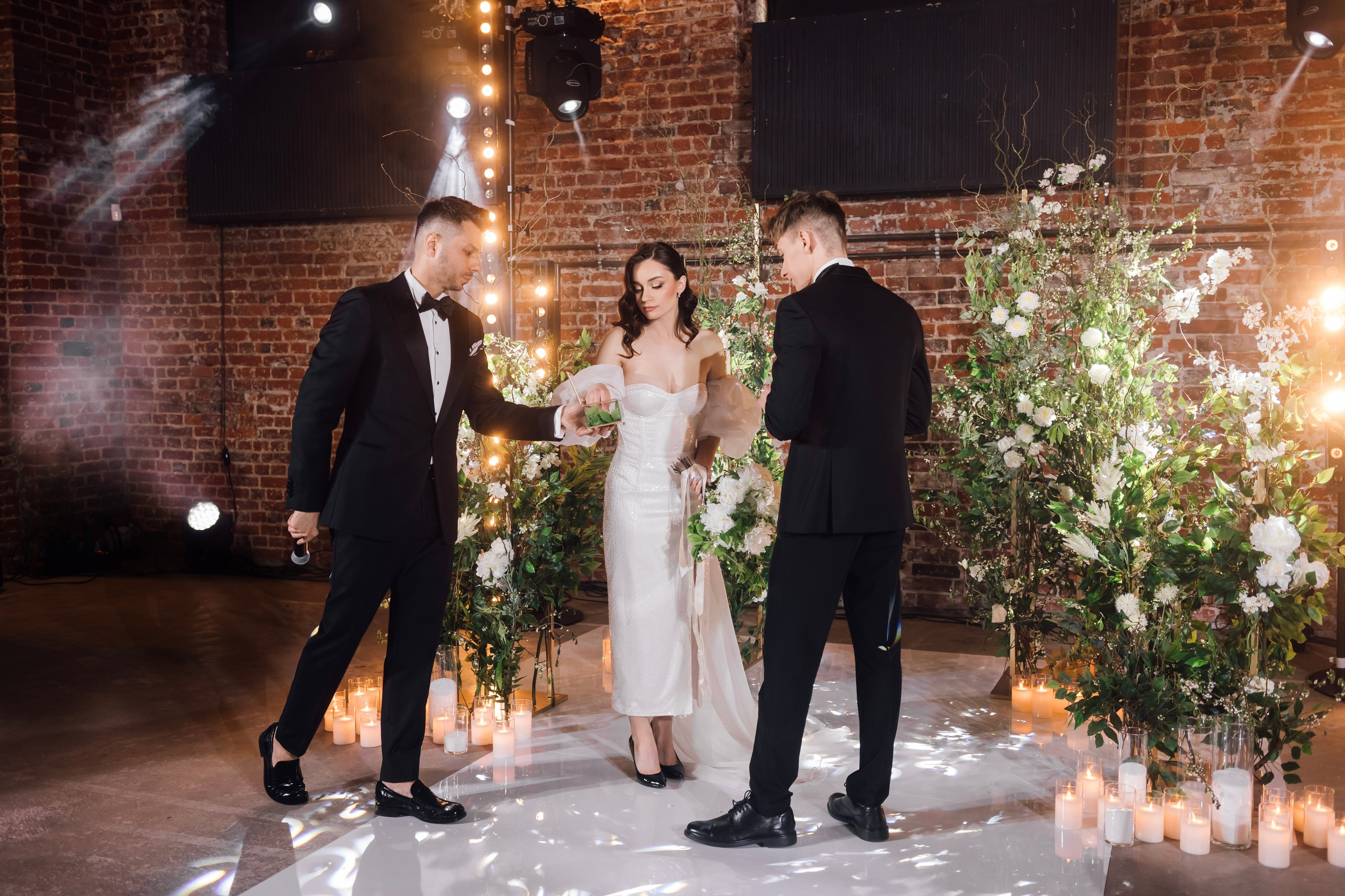 Мария и Алексей. Лофт. Свадебный и семейный фотограф в Москве Евгения Лисина