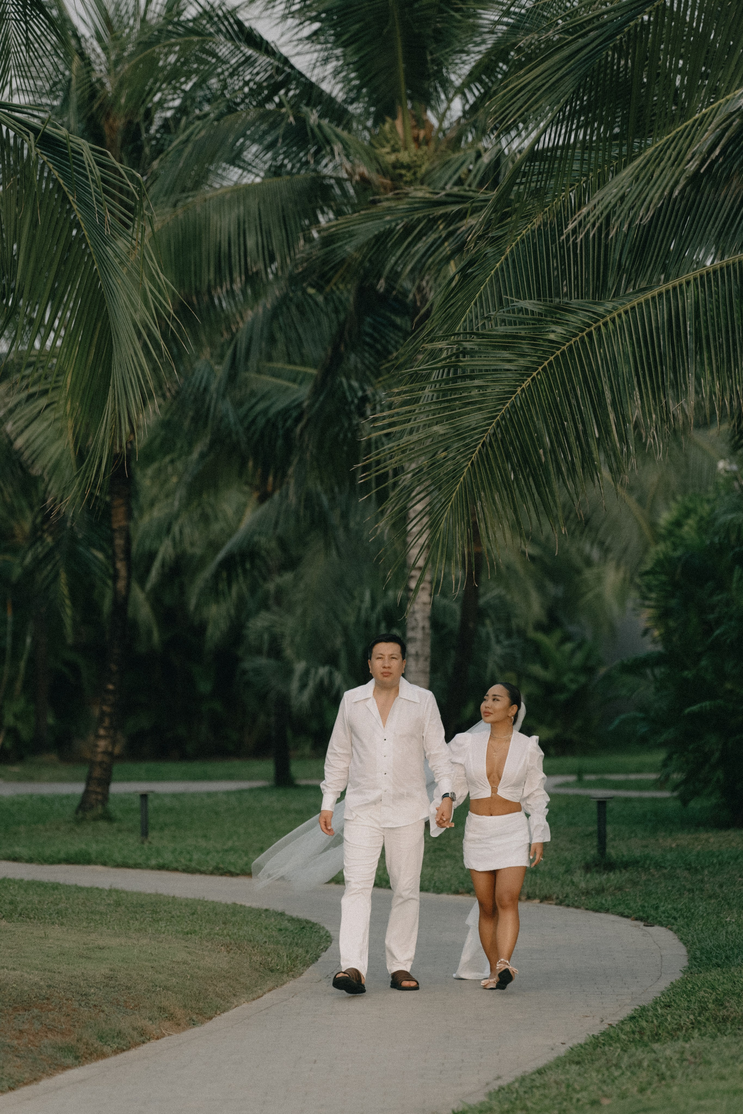 Руслан & Ирина. La Marée wedding agency Свадебное агентство на Фукуоке, Вьетнам — организация свадеб, декор, координация и помощь парам для идеального дня