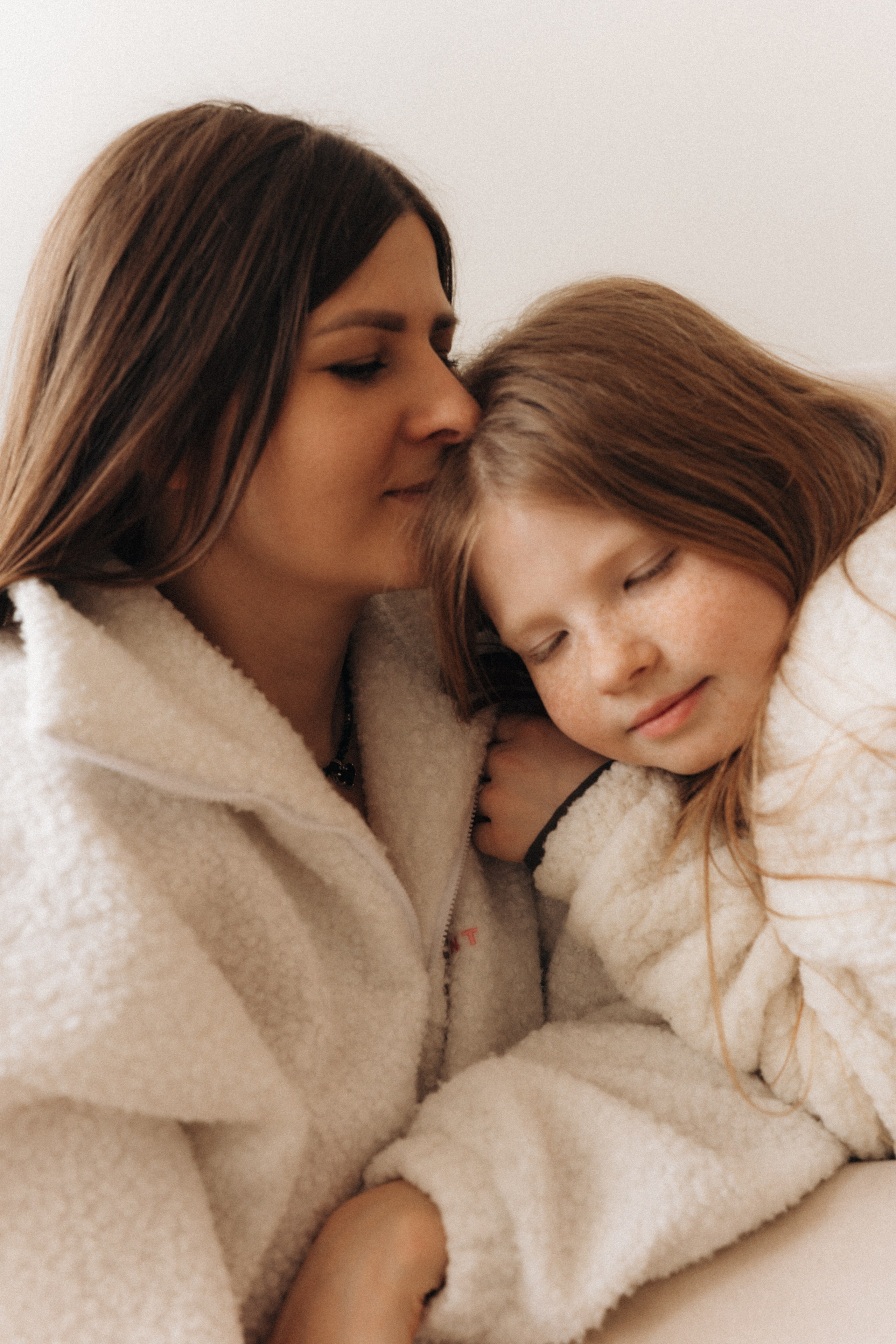 Улыбки, объятия и фотоискусство. Ваш семейный фотограф в Минске — Вика Трегубова