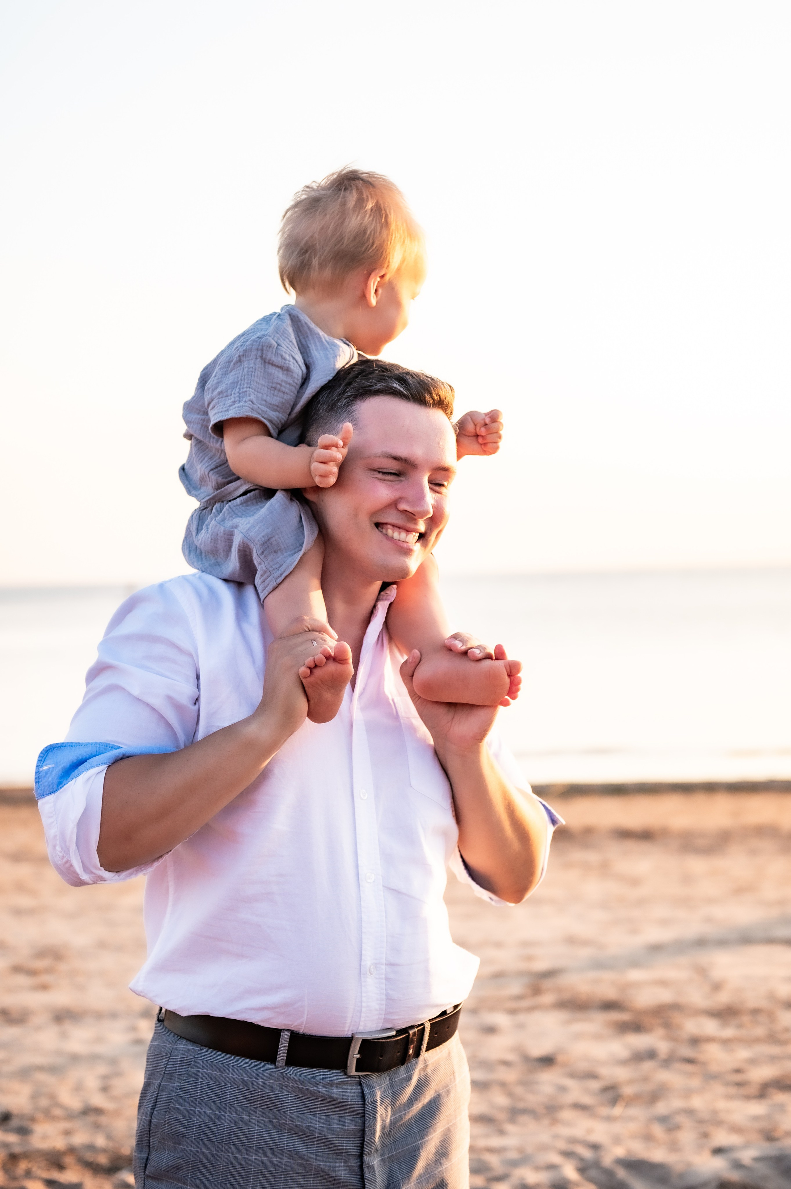 Семейная съемка на пляже. Свадебный и семейный фотограф в Санкт-Петербурге — Мария Черепанова