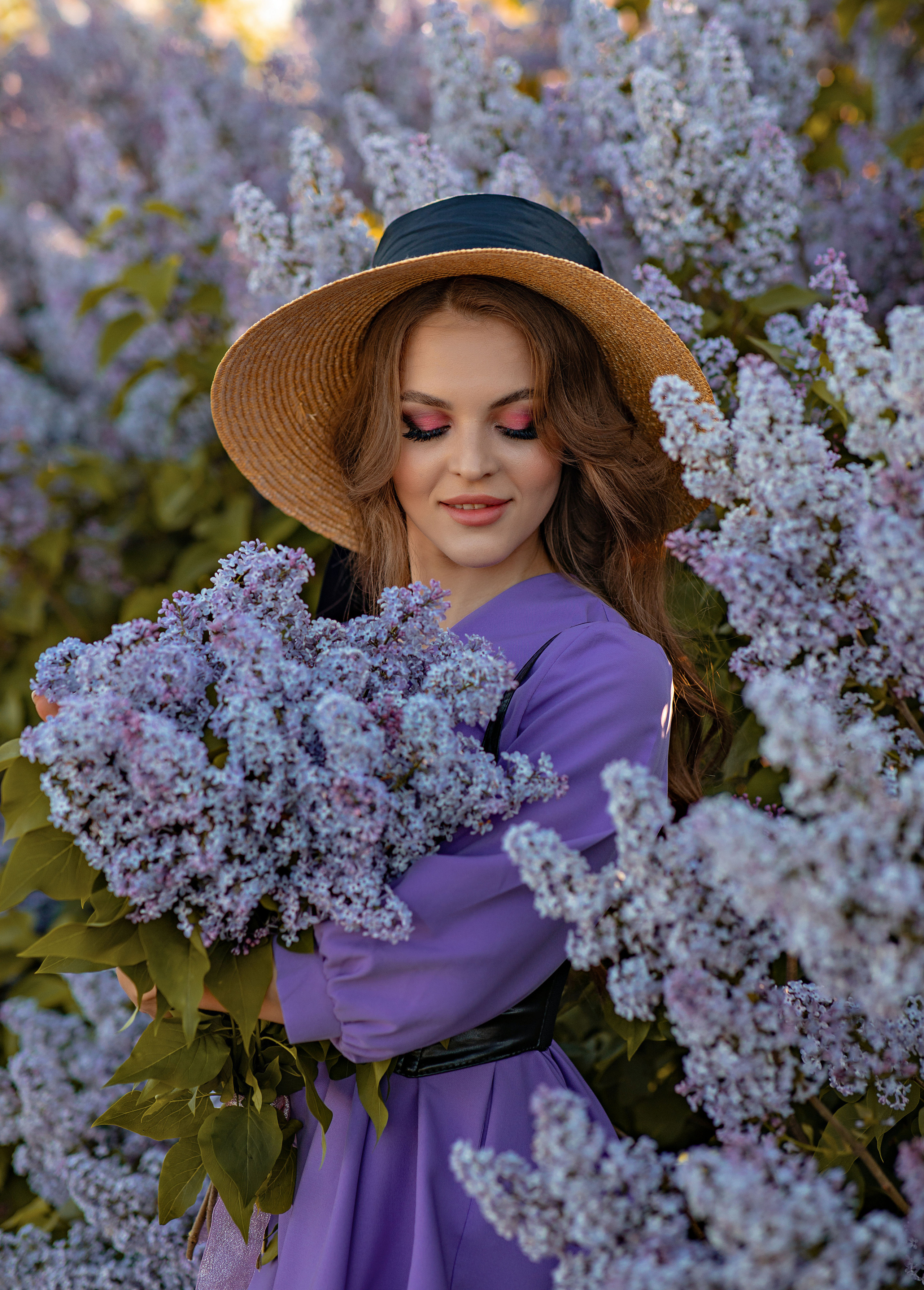 В цветении. Фотограф-стилист Крым Прокат одежды в Крыму. Фотосессии в Крыму