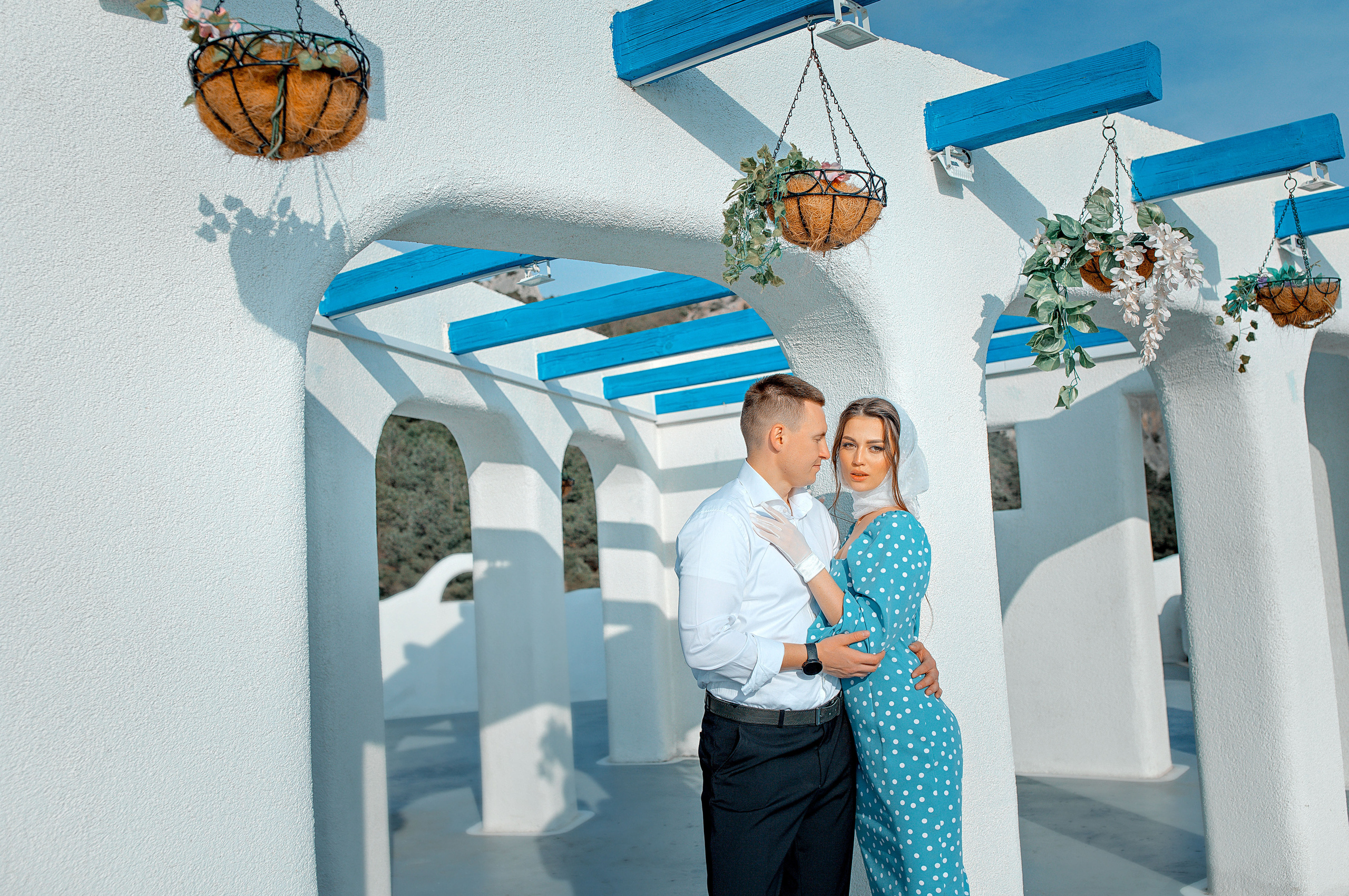 Выездные фотосессии. Съемка для влюбленных. Фотограф-стилист Крым Прокат одежды в Крыму. Фотосессии в Крыму