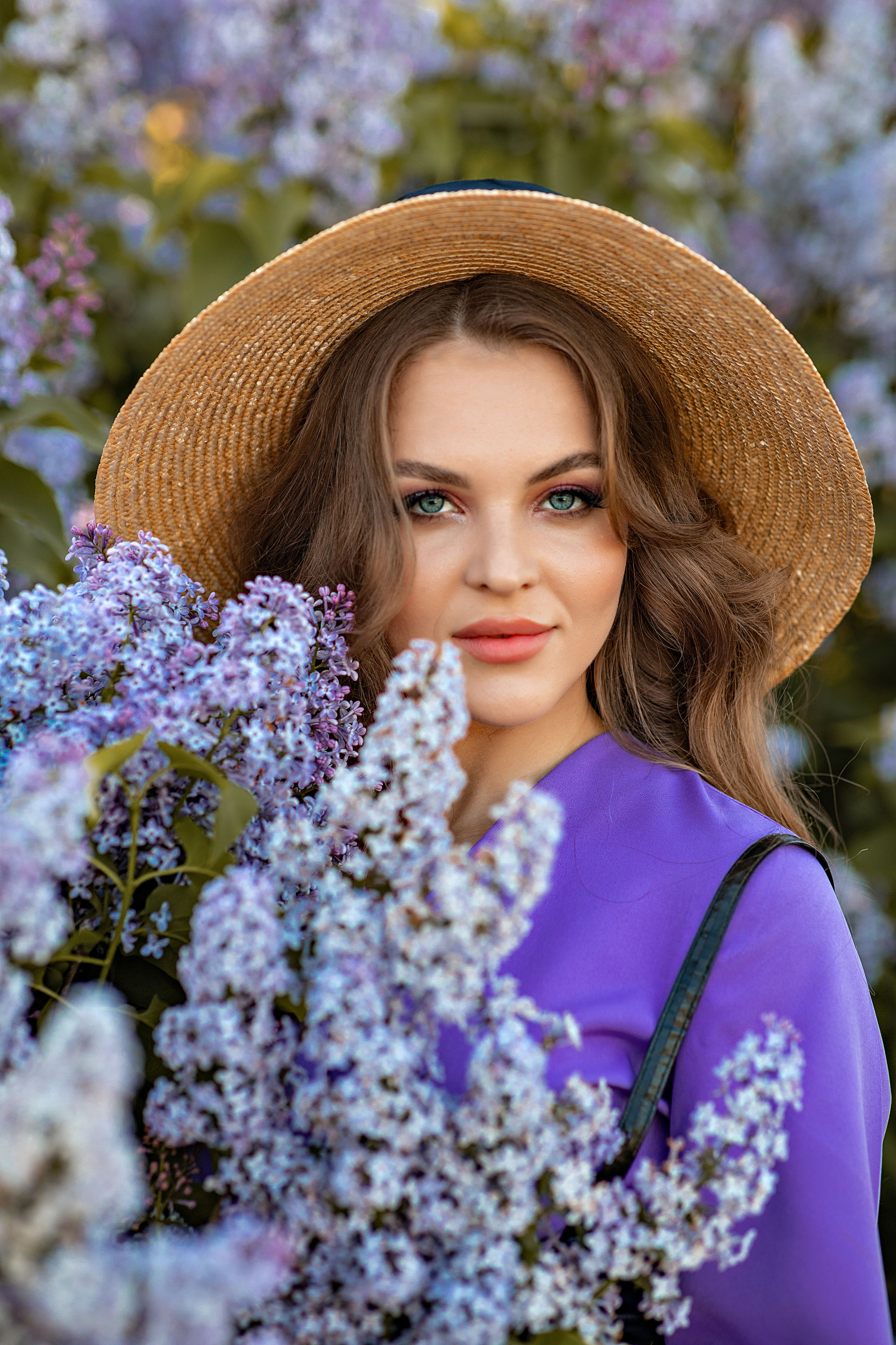 В цветении. Фотограф-стилист Крым Прокат одежды в Крыму. Фотосессии в Крыму