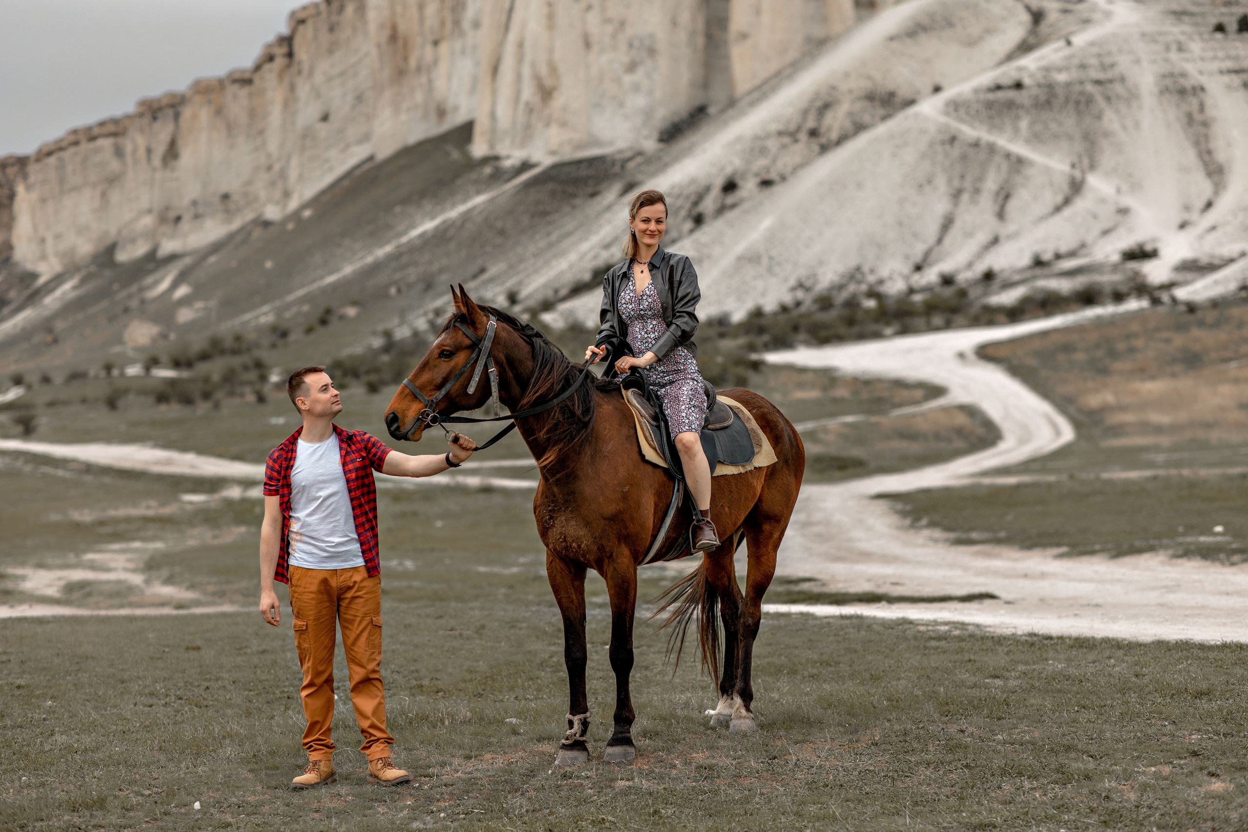 Фотосессия с лошадью. Фотограф-стилист Крым Прокат одежды в Крыму. Фотосессии в Крыму
