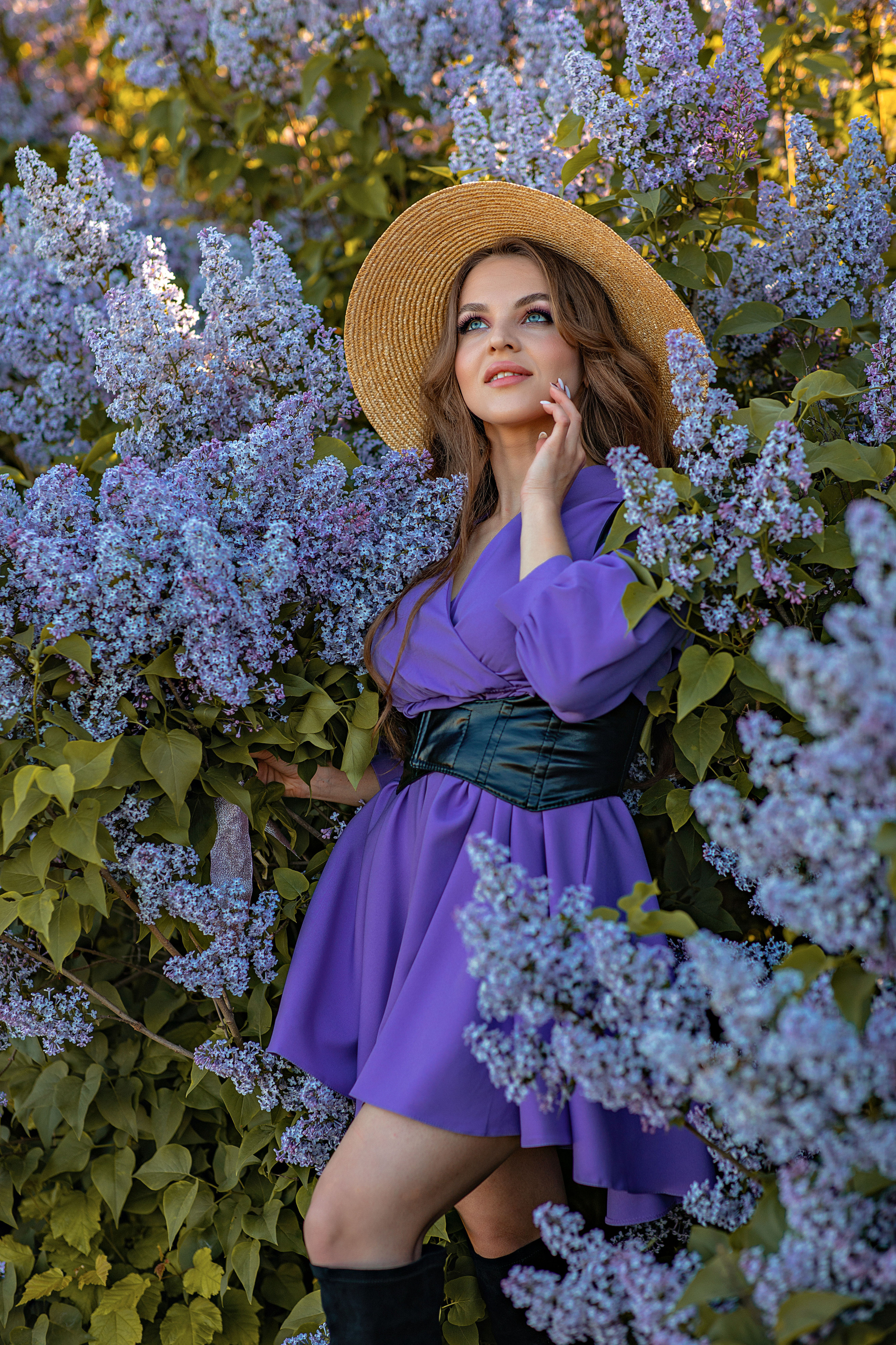 В цветении. Фотограф-стилист Крым Прокат одежды в Крыму. Фотосессии в Крыму