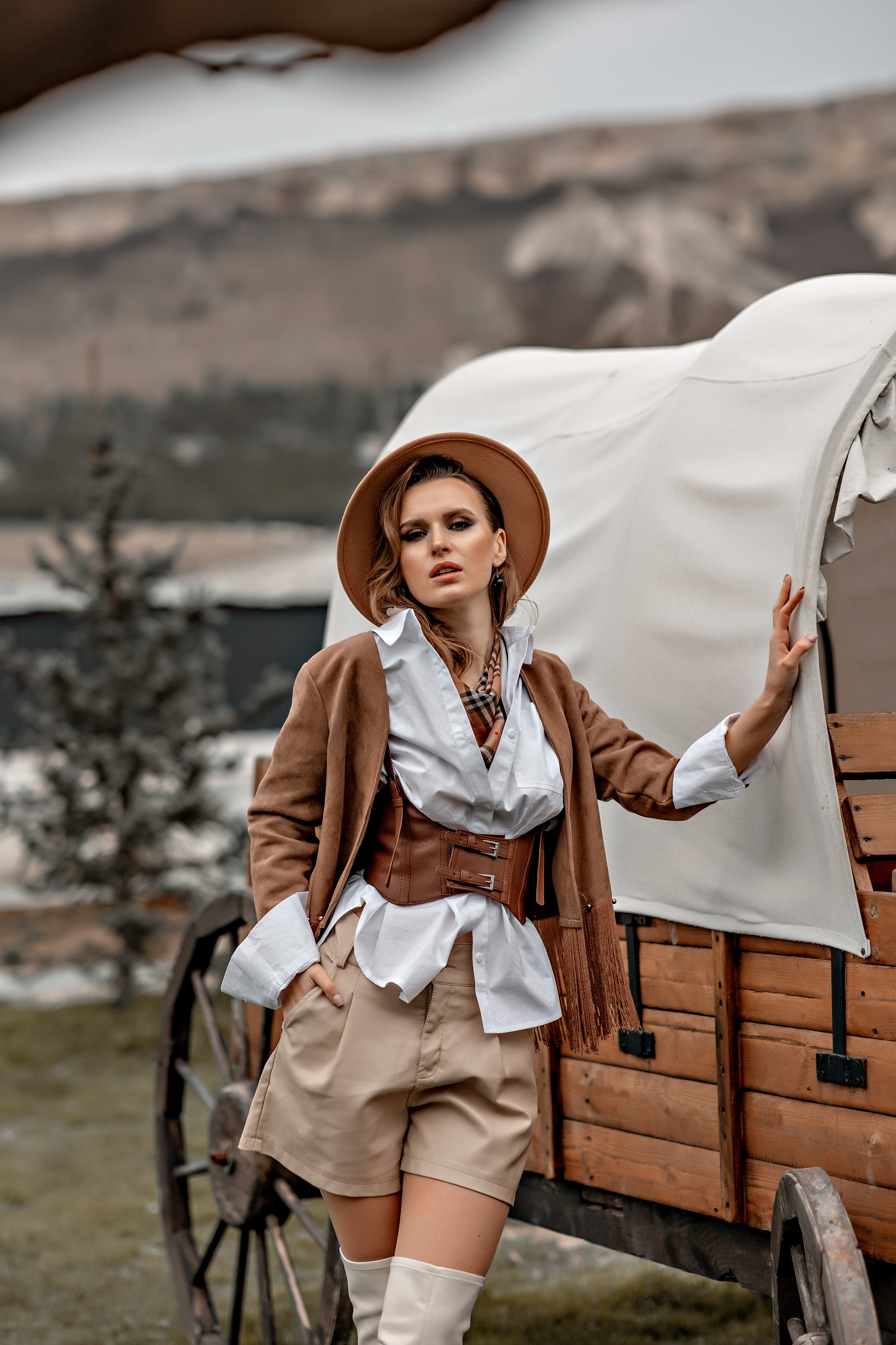 Фотосессия тематическая с идеей. Фотограф-стилист Крым Прокат одежды в Крыму. Фотосессии в Крыму