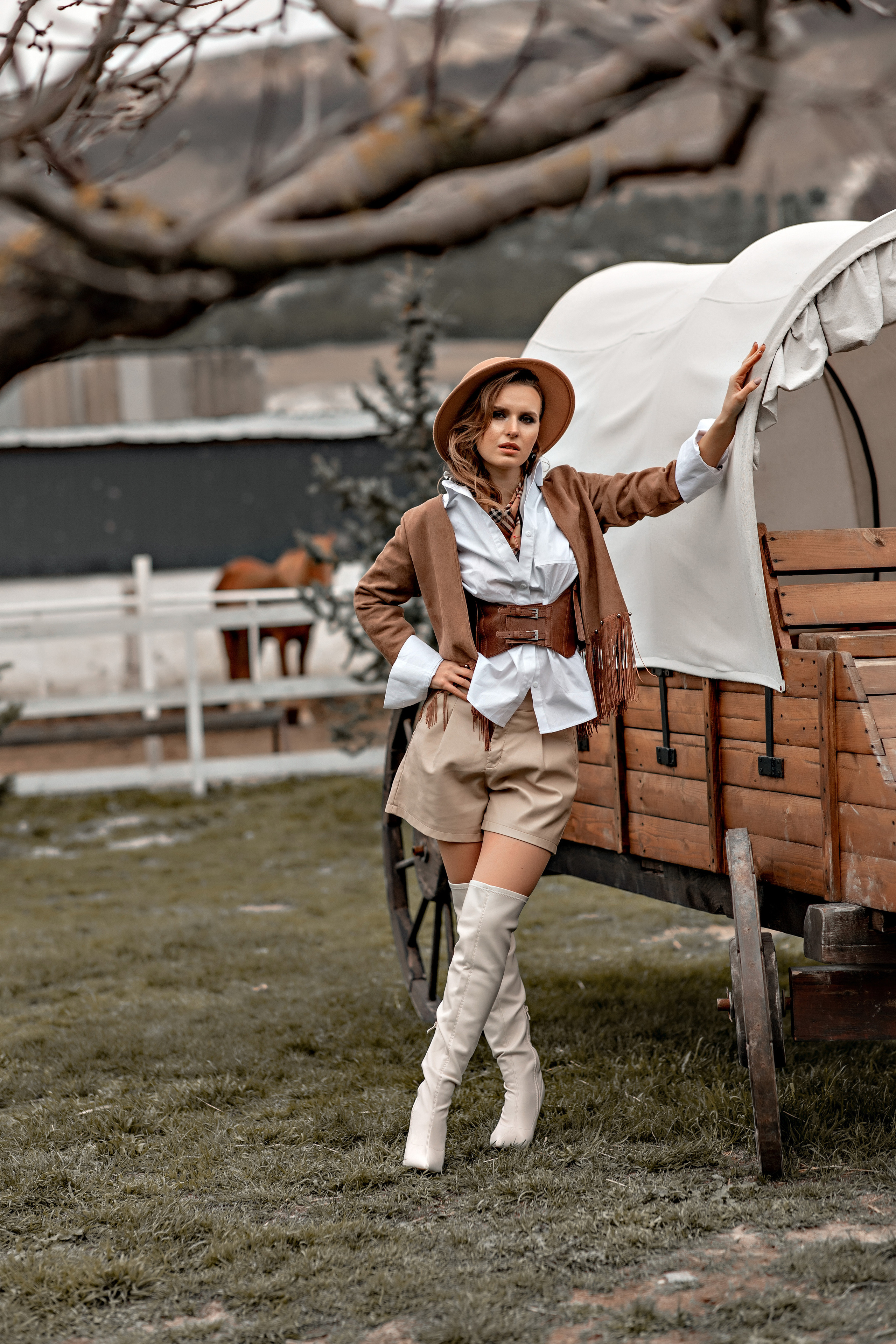 Фотосессия тематическая с идеей. Фотограф-стилист Крым Прокат одежды в Крыму. Фотосессии в Крыму