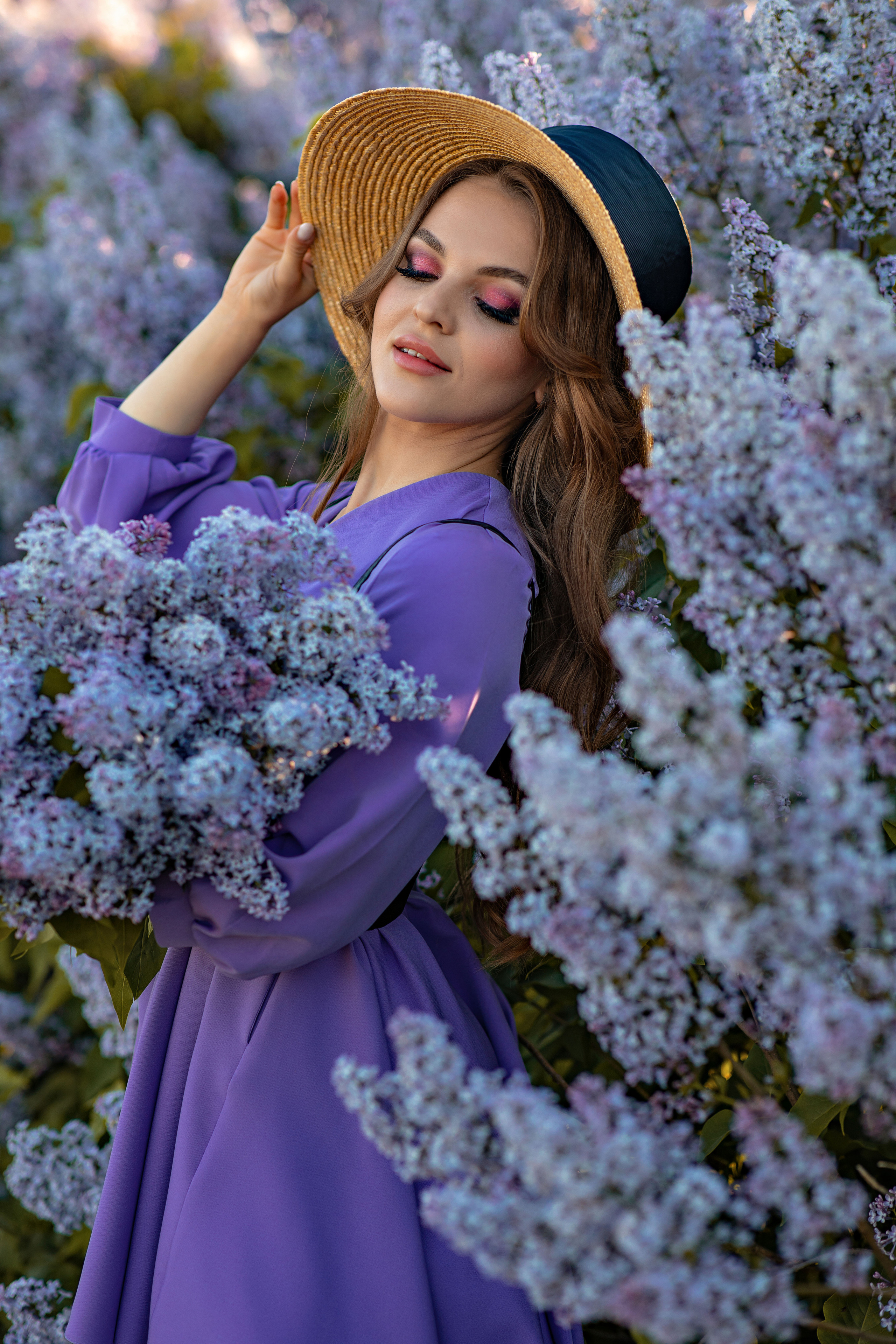 В цветении. Фотограф-стилист Крым Прокат одежды в Крыму. Фотосессии в Крыму