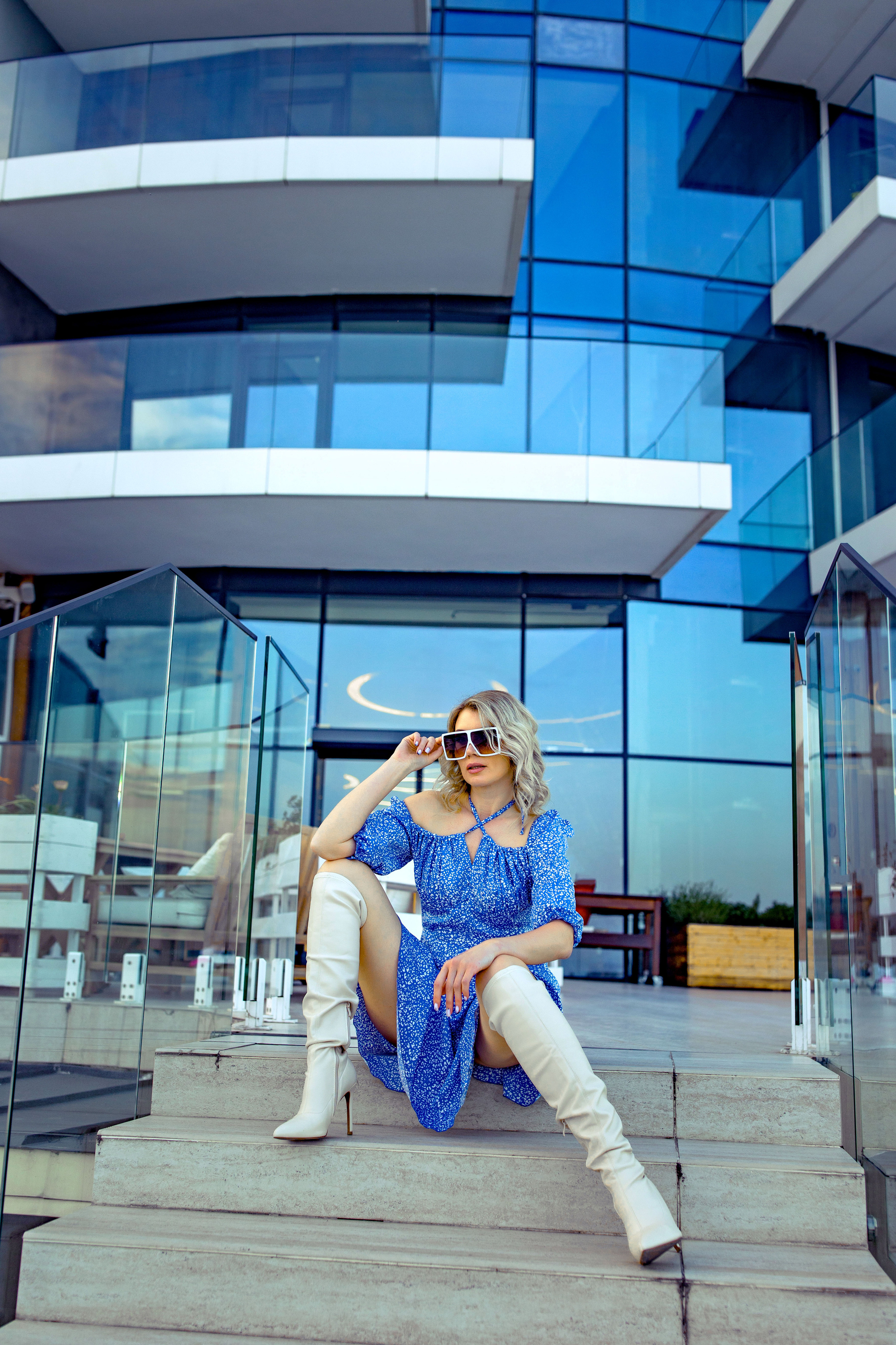 Женский портрет. Фотограф-стилист Крым Прокат одежды в Крыму. Фотосессии в Крыму