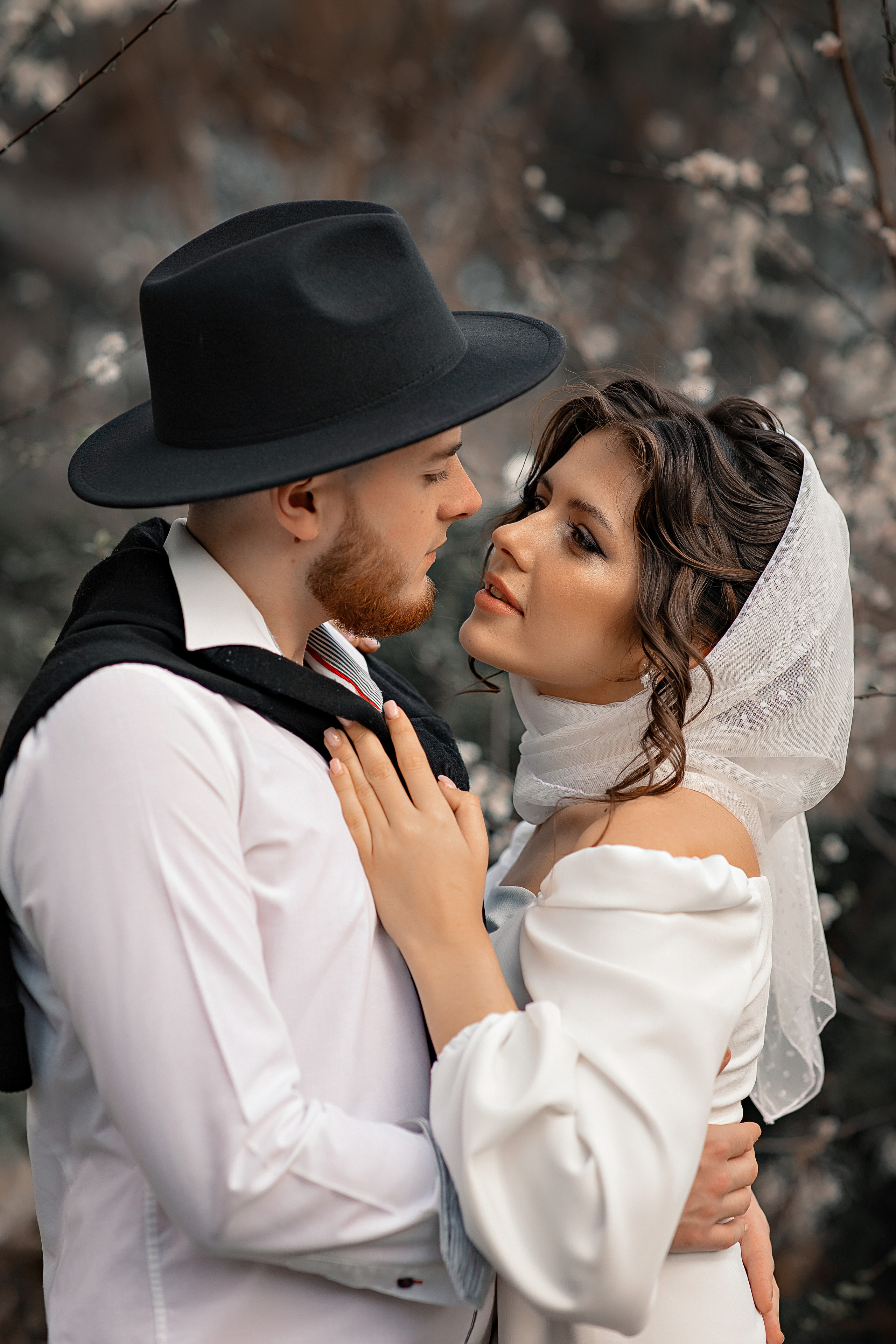 Свадьба для двоих. Фотограф-стилист Крым Прокат одежды в Крыму. Фотосессии в Крыму