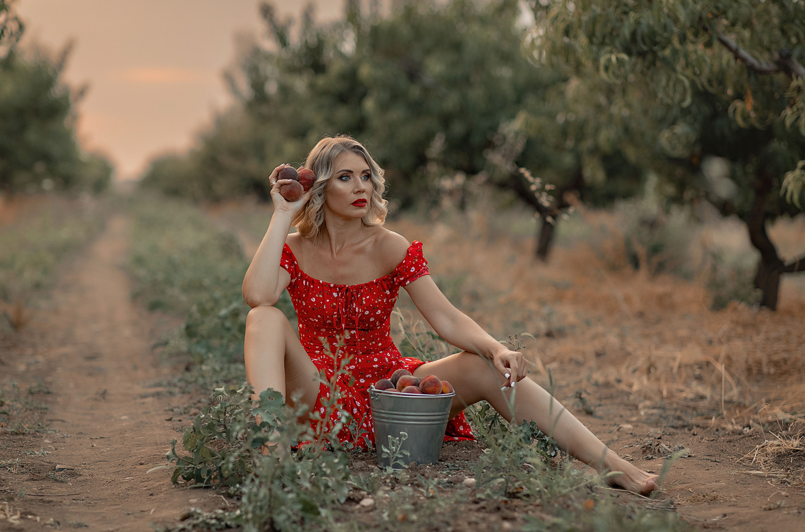 Фотосессия тематическая с идеей. Фотограф-стилист Крым Прокат одежды в Крыму. Фотосессии в Крыму