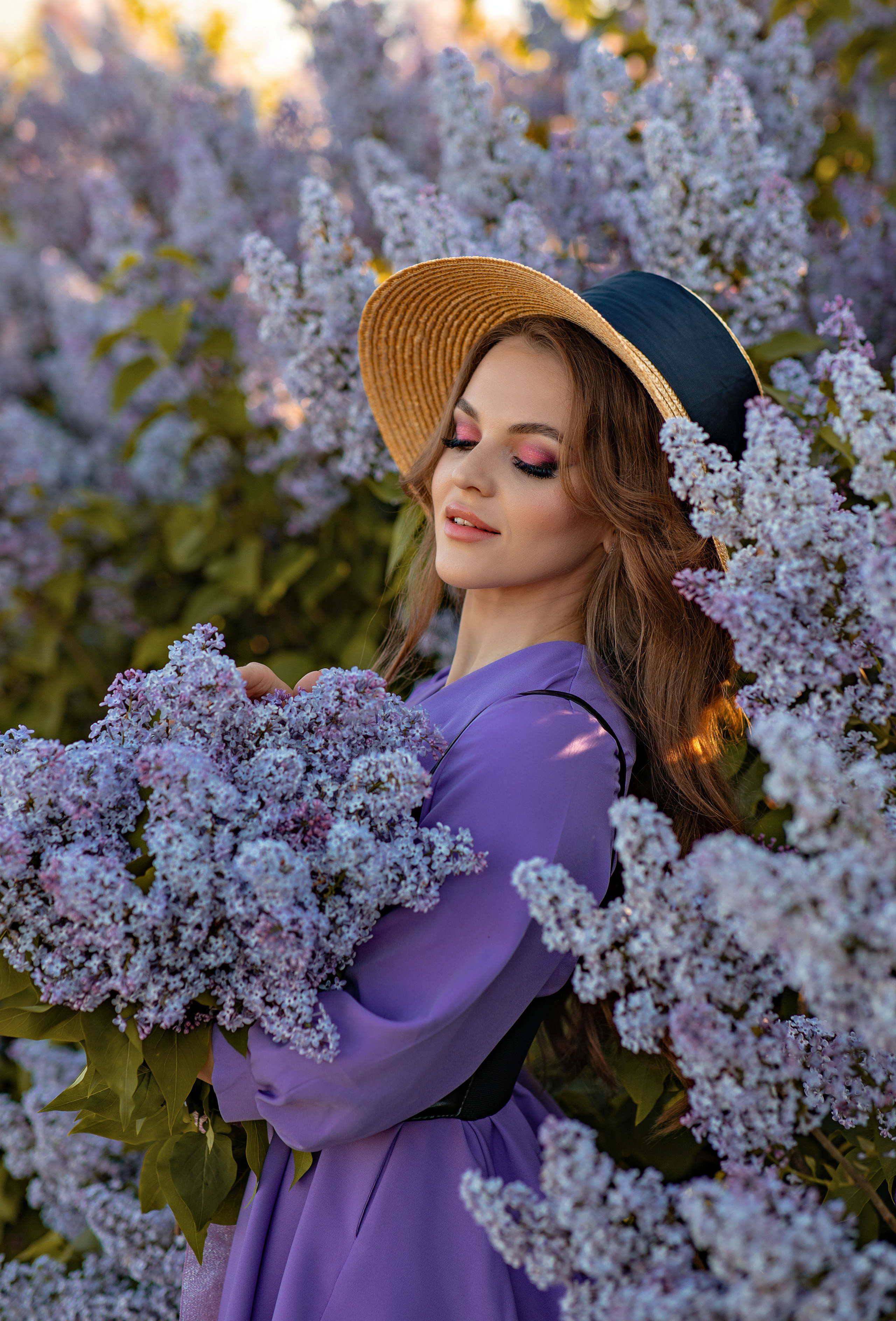 В цветении. Фотограф-стилист Крым Прокат одежды в Крыму. Фотосессии в Крыму