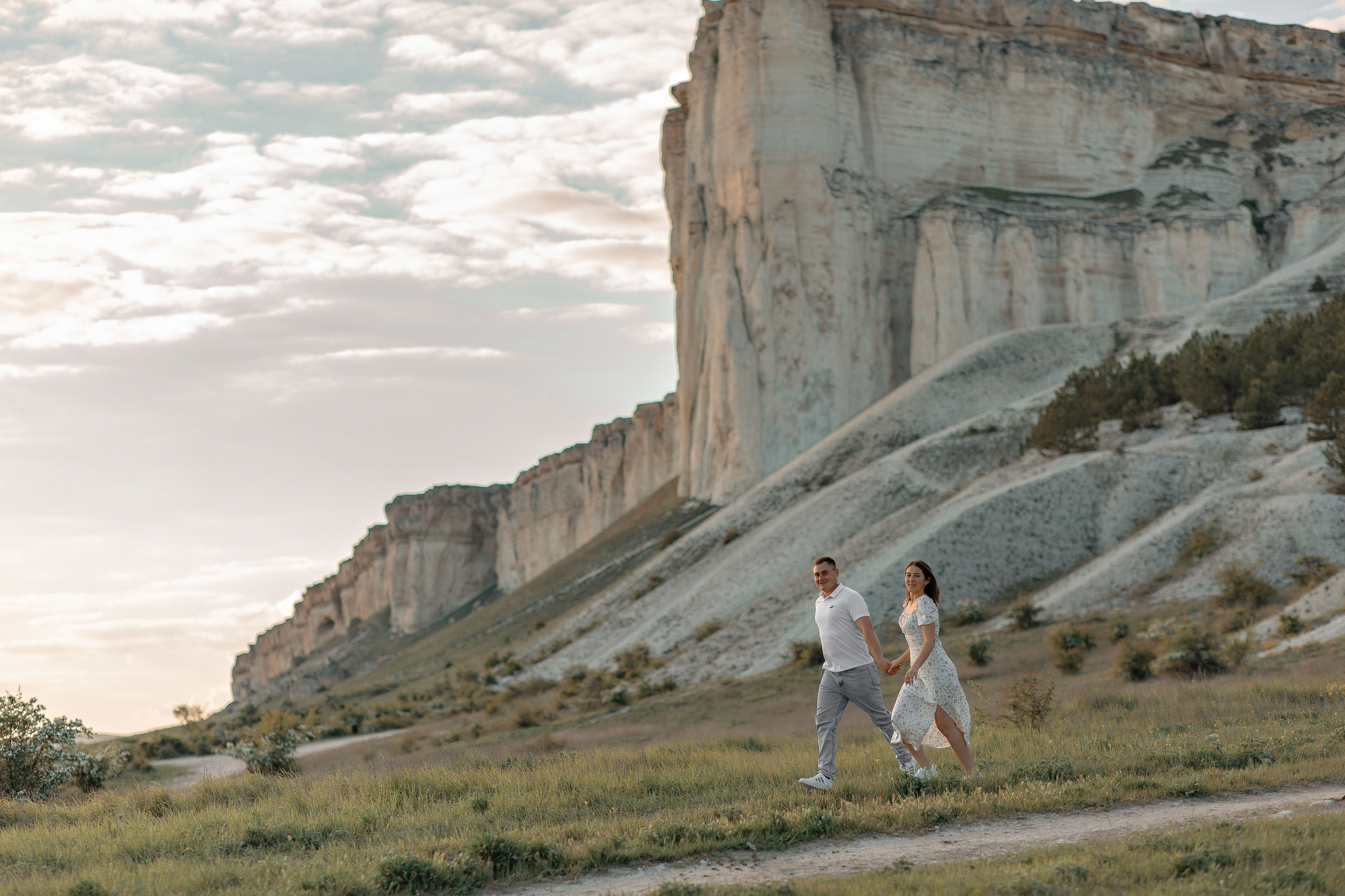Выездные фотосессии. Съемка для влюбленных. Фотограф-стилист Крым Прокат одежды в Крыму. Фотосессии в Крыму