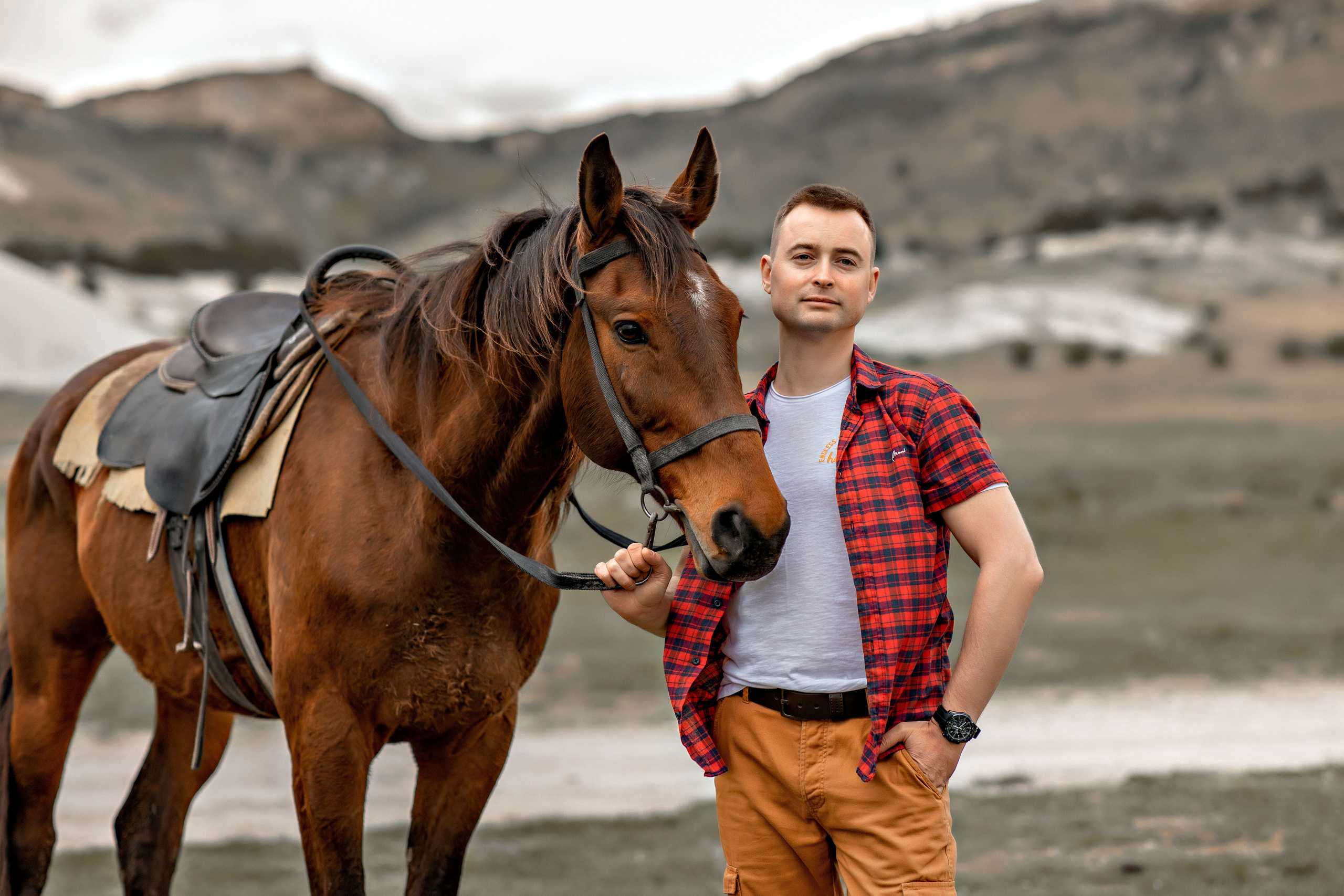 Фотосессия с лошадью. Фотограф-стилист Крым Прокат одежды в Крыму. Фотосессии в Крыму