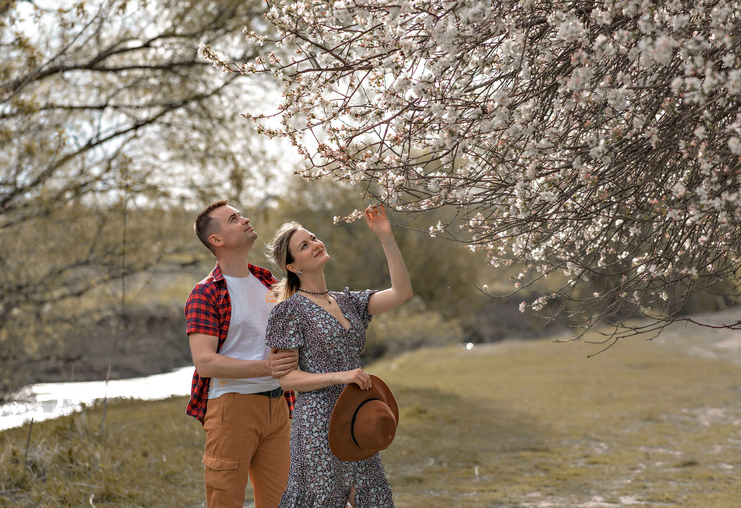 Выездные фотосессии. Съемка для влюбленных. Фотограф-стилист Крым Прокат одежды в Крыму. Фотосессии в Крыму
