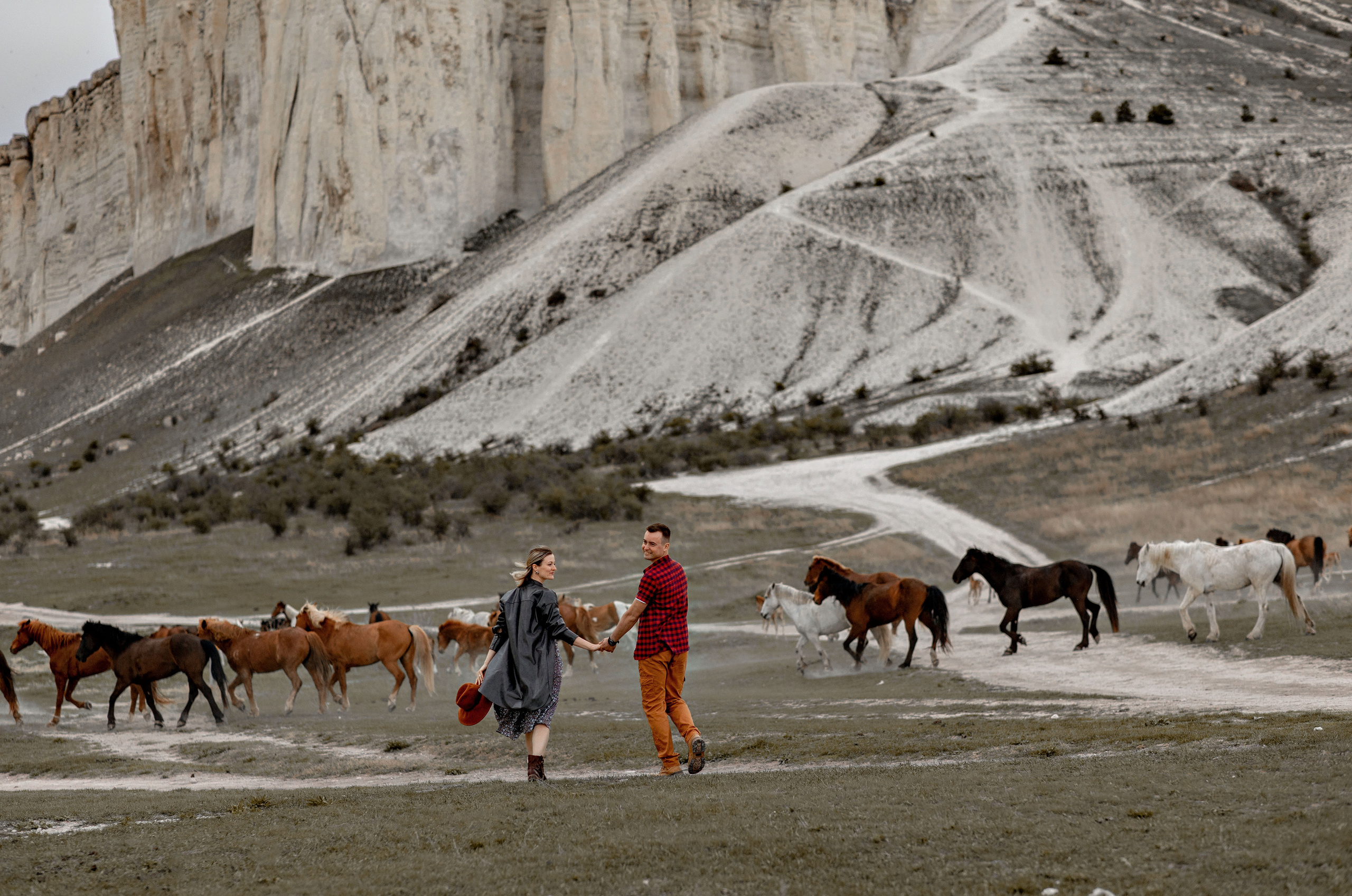 Фотосессия с лошадью. Фотограф-стилист Крым Прокат одежды в Крыму. Фотосессии в Крыму