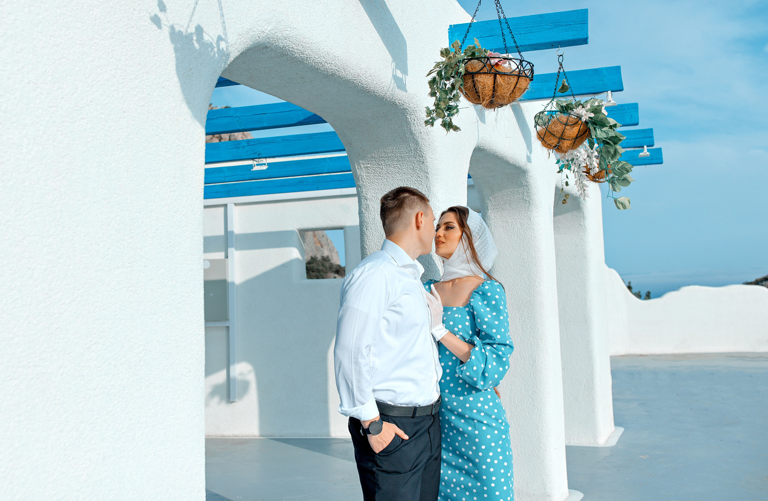 Выездные фотосессии. Съемка для влюбленных. Фотограф-стилист Крым Прокат одежды в Крыму. Фотосессии в Крыму