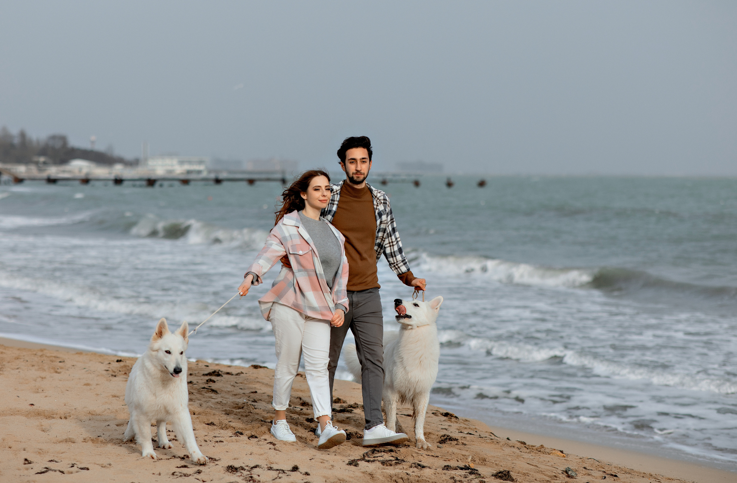 Выездные фотосессии. Съемка для влюбленных. Фотограф-стилист Крым Прокат одежды в Крыму. Фотосессии в Крыму