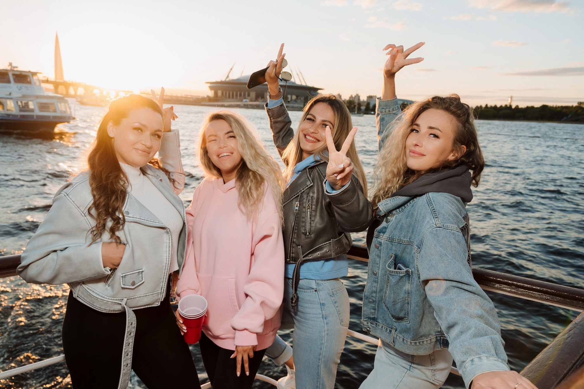 Прогулки на теплоходе. Фотограф Сергей Лукьяненко