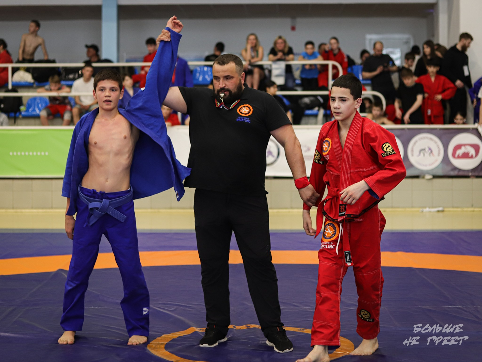 ПЕРВЕНСТВО УРФО ПО СПОРТИВНОЙ БОРЬБЕ ГРЭППЛИНГ И ГРЭППЛИНГ-ГИ. Больше не греет