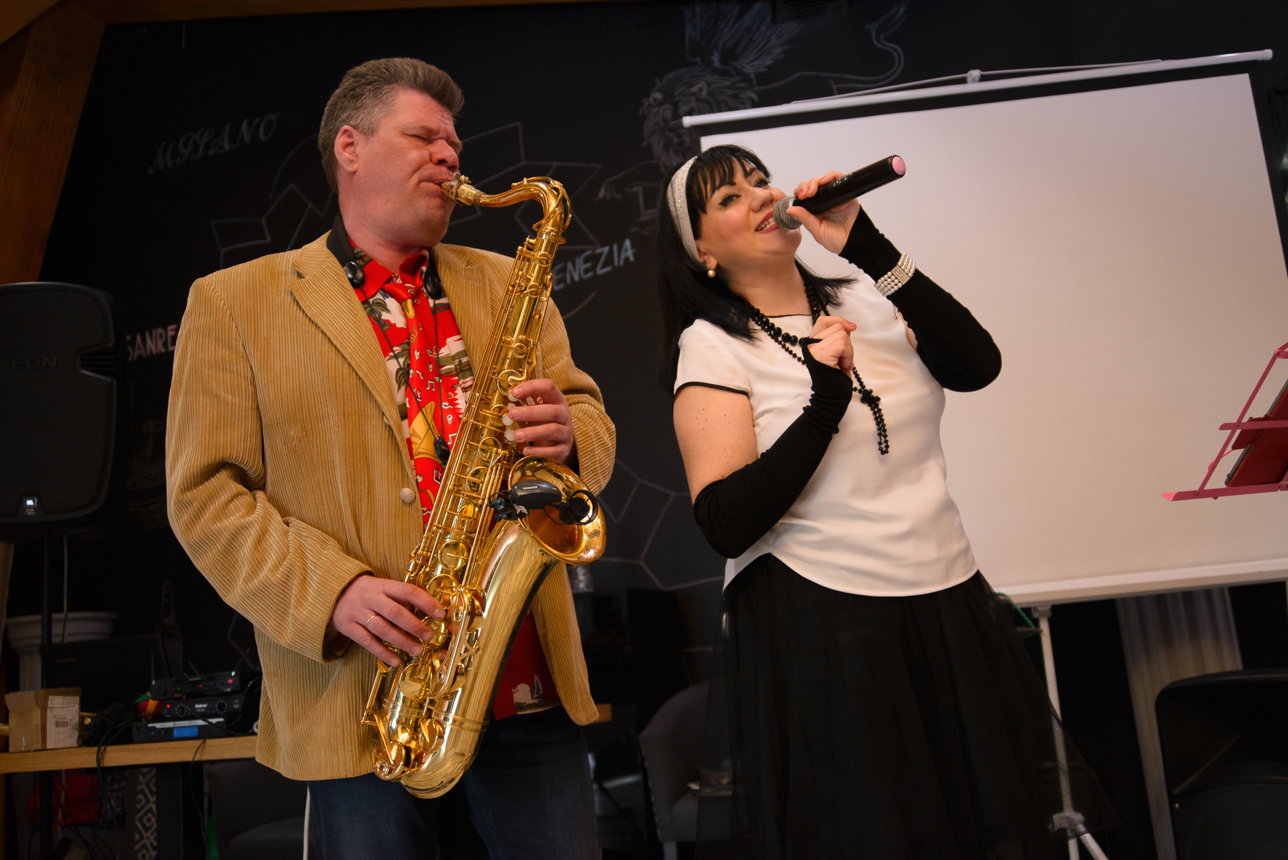 Портфолио. Саксофонист и поющий Ведущий Рустем Алюков в Уфе