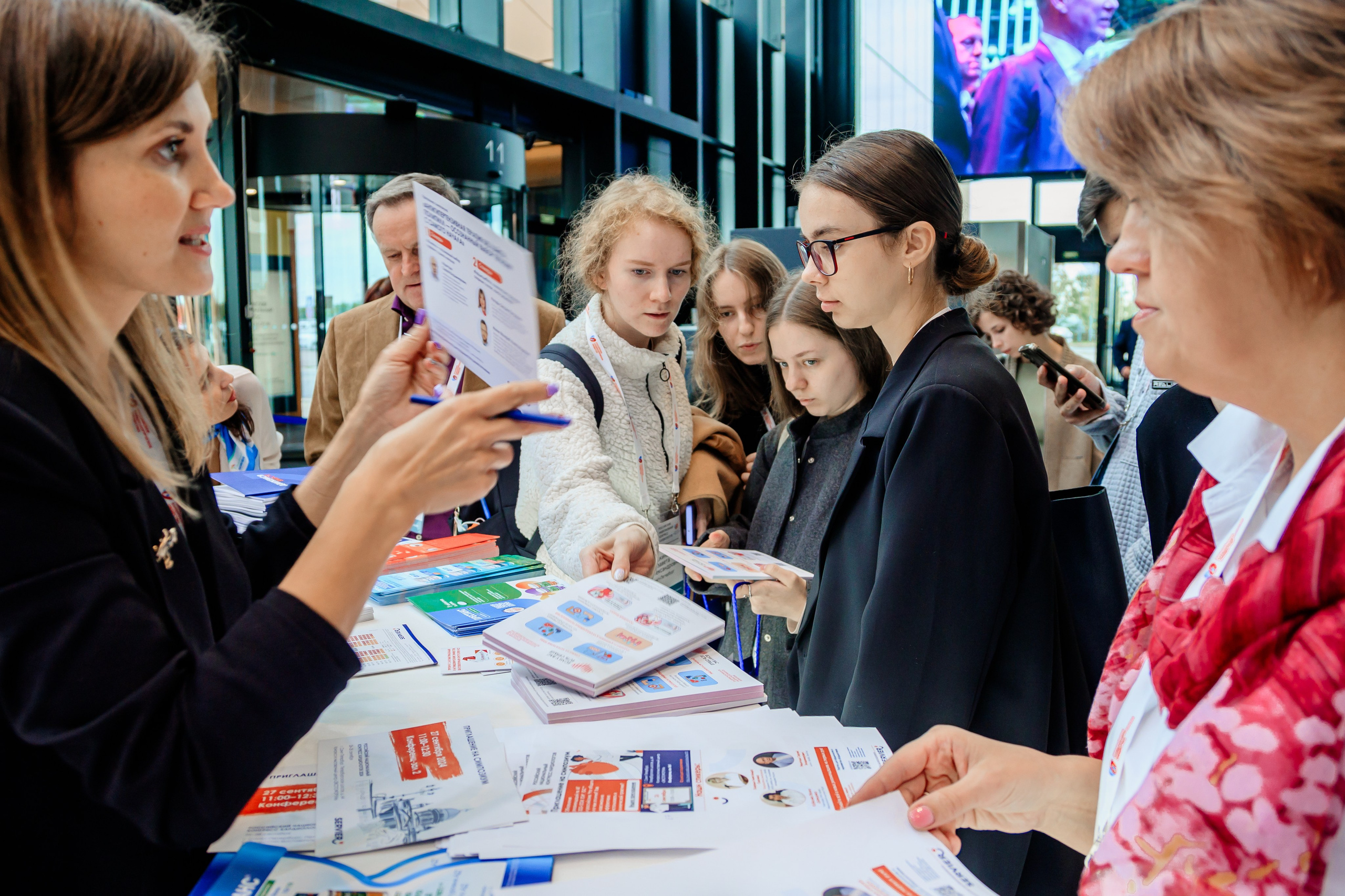 Фотограф на выставку в Спб — заказать съемку в Санкт-Петербурге— Екатерина Ладванова