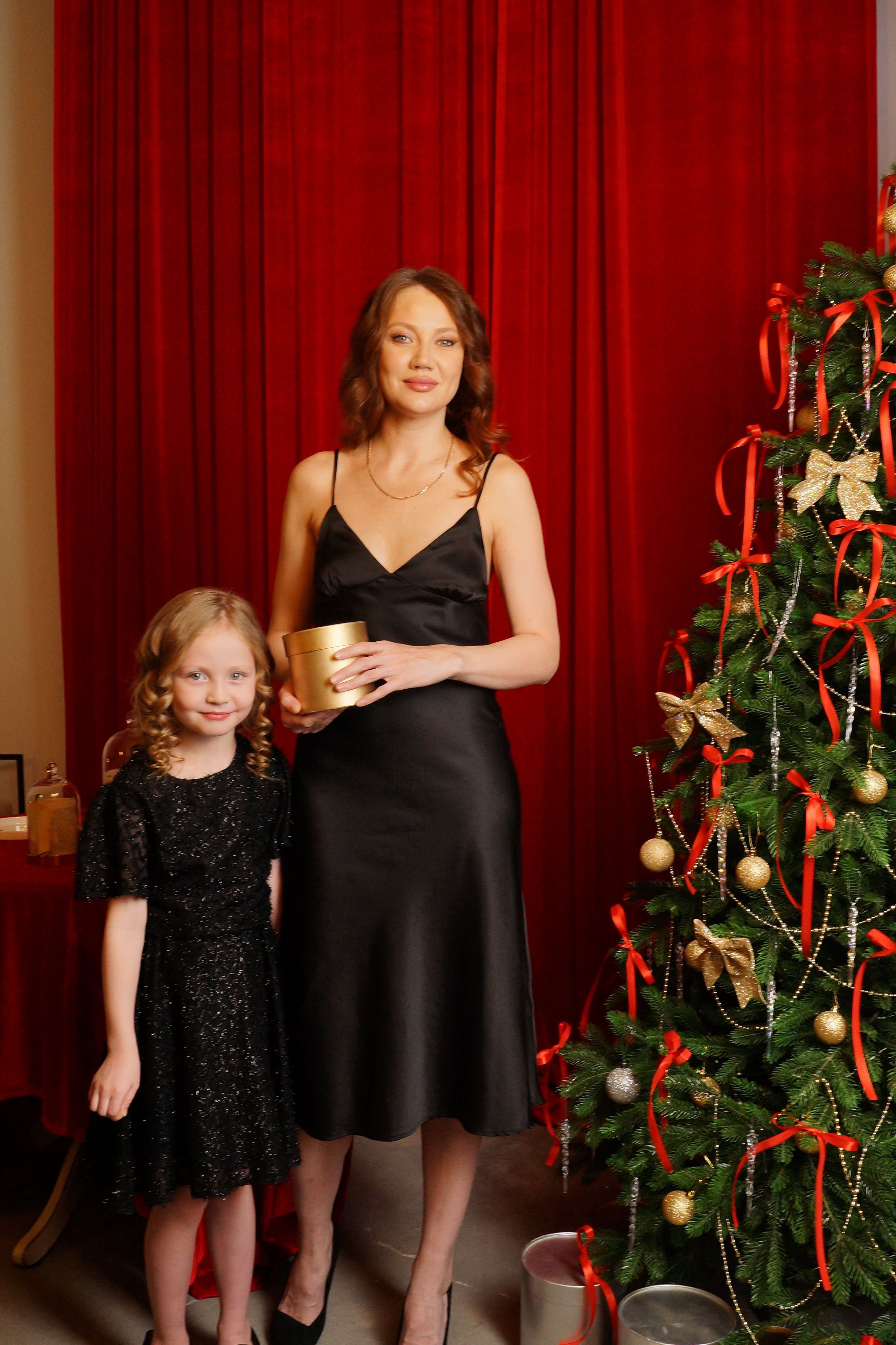 СТУДИЯ (новогодняя тематика). Разноплановый фотограф в Москве