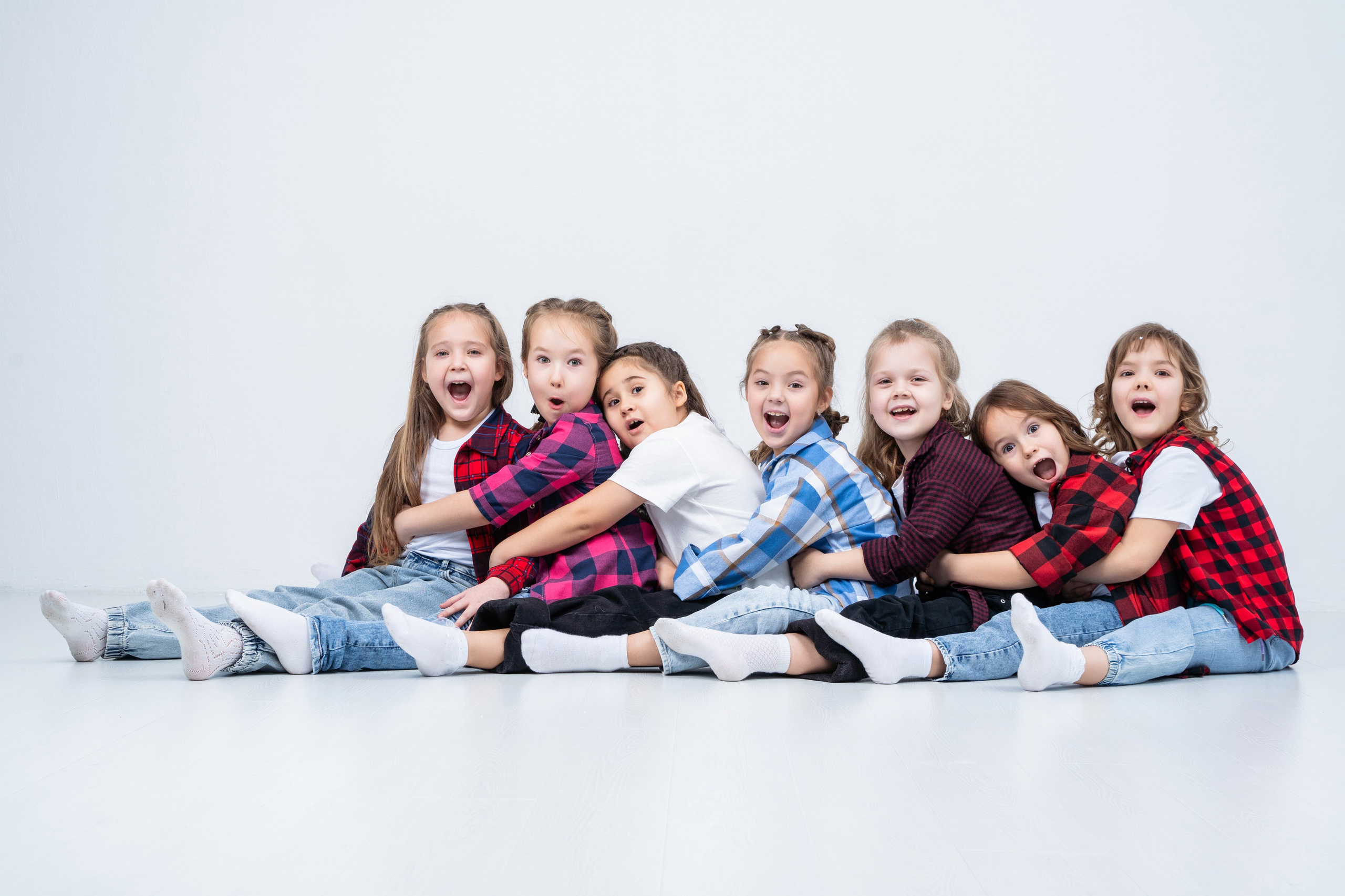 Новинка! Стиль Львёнок 2. Выпускные альбомы Нижнекамск Набережные Челны Фотостудия Небо